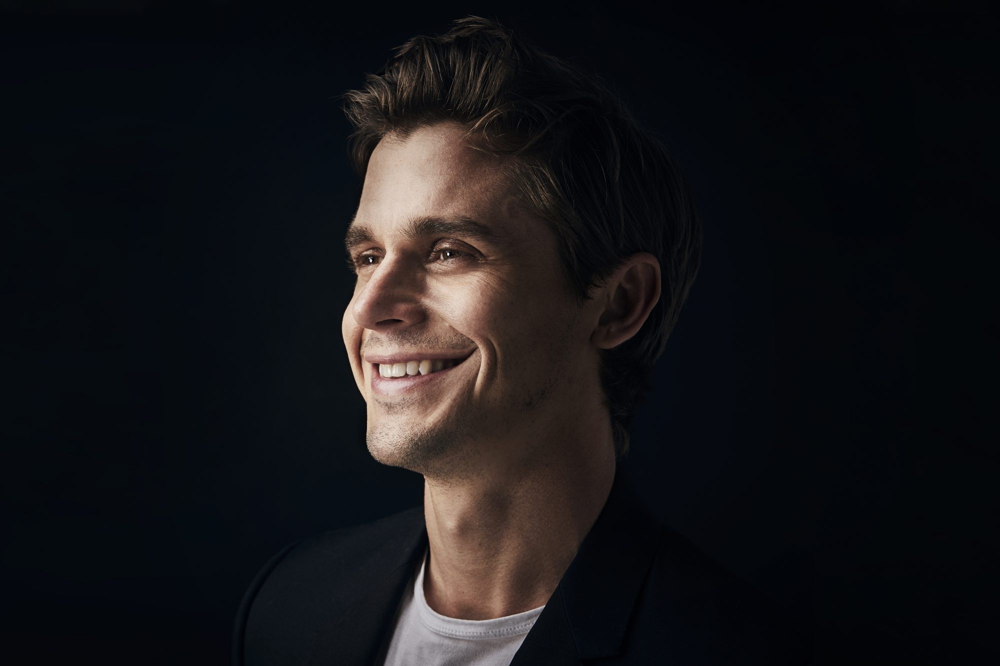 Antoni Porowski, Homemade podcast, Dinner, Queer eye, 2000x1340 HD Desktop