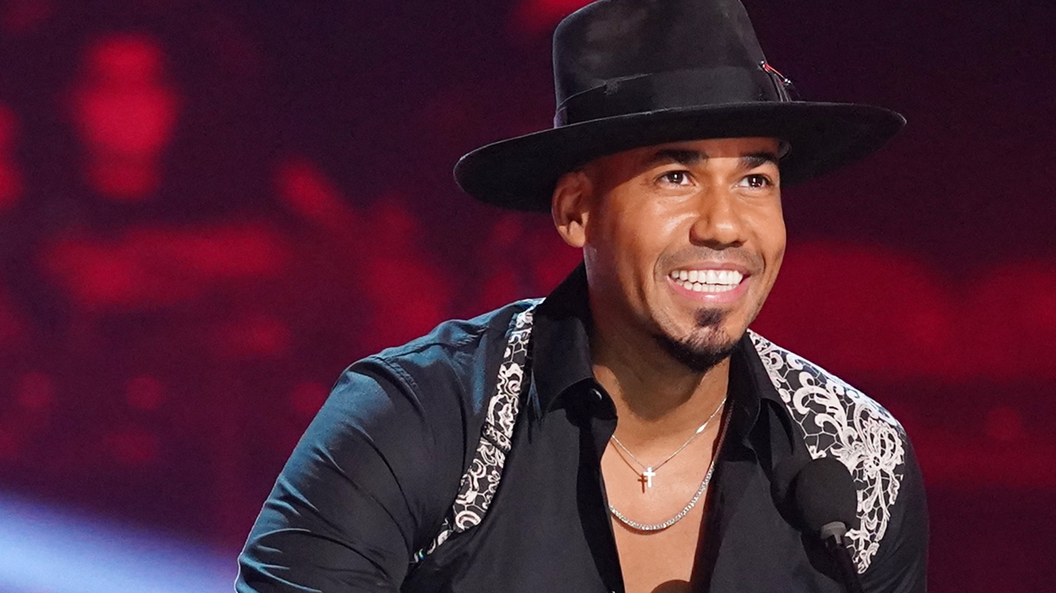 Romeo Santos, To muri por covid, Telemundo 52, Tragic news, 2160x1220 HD Desktop