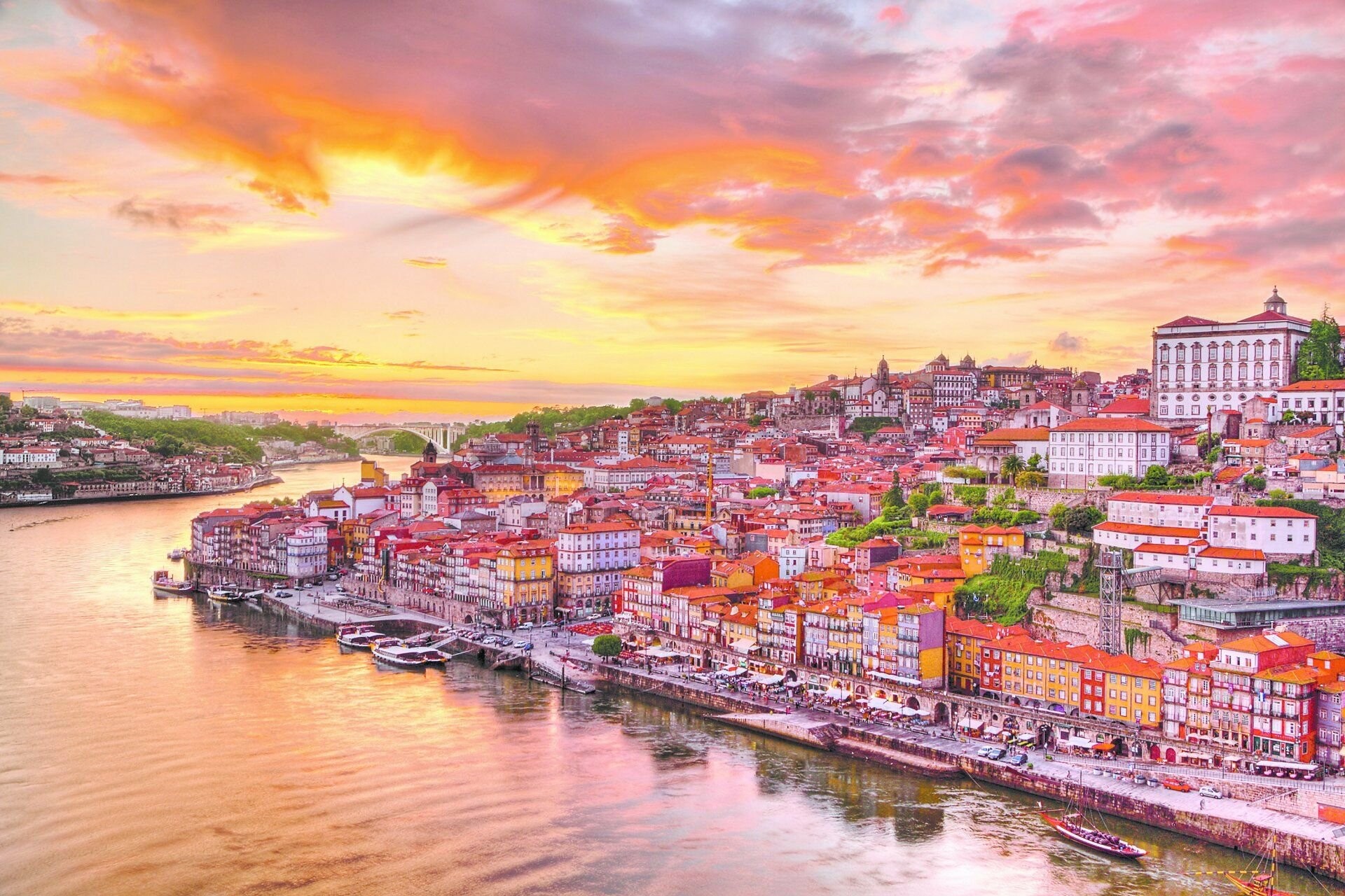 Portugal in high definition, Breathtaking backdrops, Scenic wallpapers, Captivating vistas, 1920x1280 HD Desktop