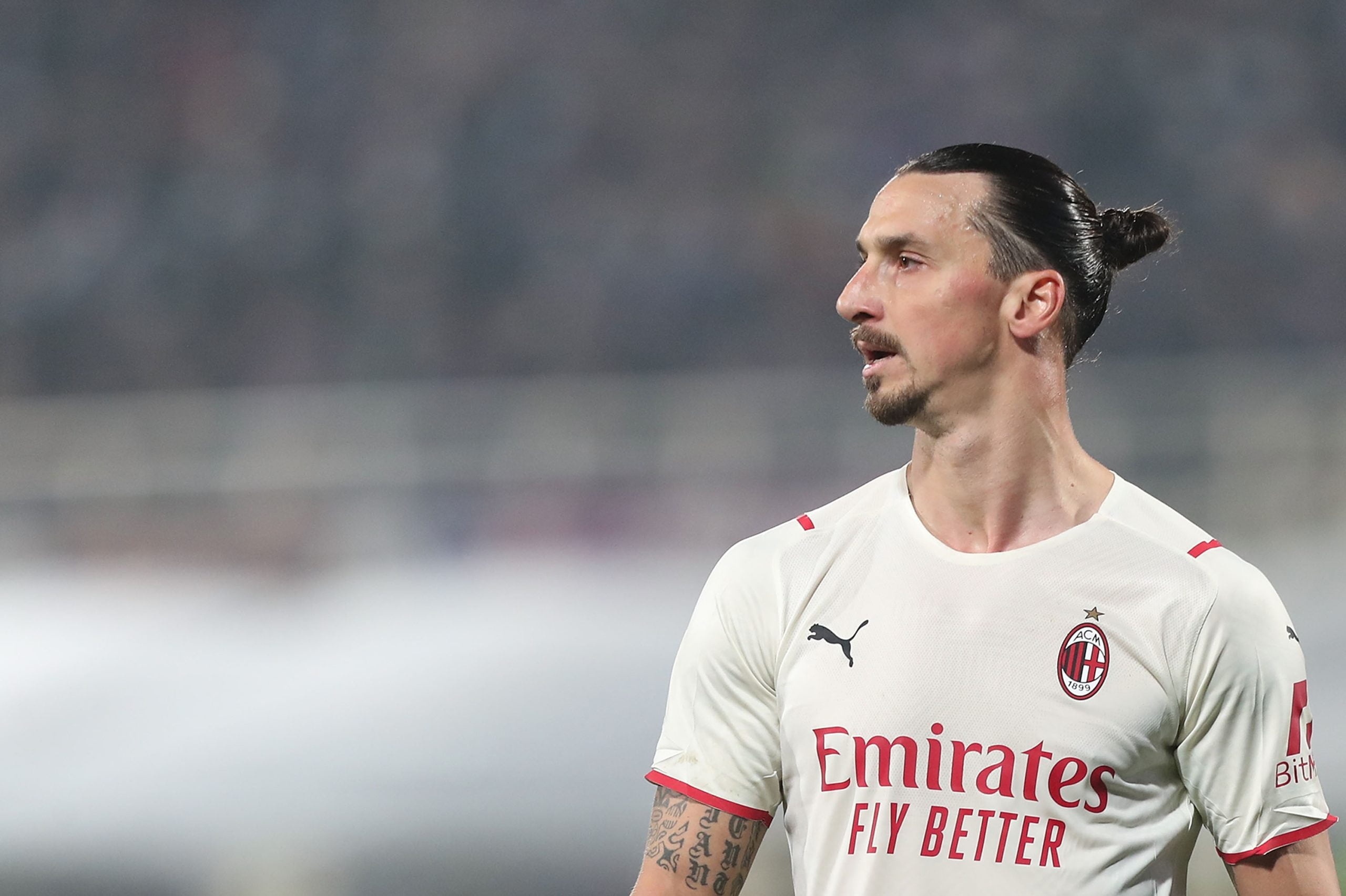 Zlatan Ibrahimovic, Sporting transfer news, Football market trends, Football rumors, 2560x1710 HD Desktop