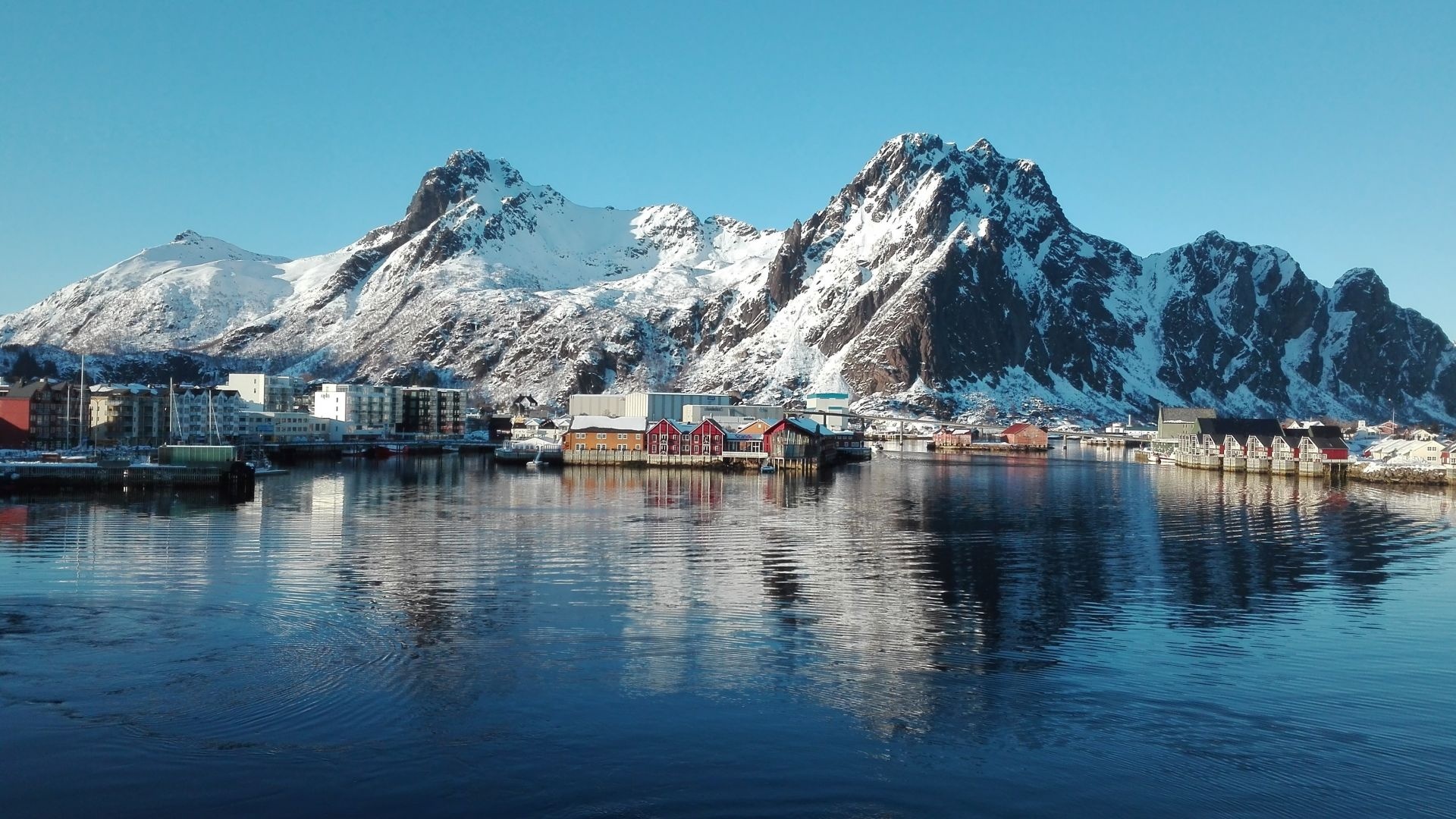 Norwegian Fjords, Lake and mountains, Charming town, Breathtaking wallpaper, 1920x1080 Full HD Desktop