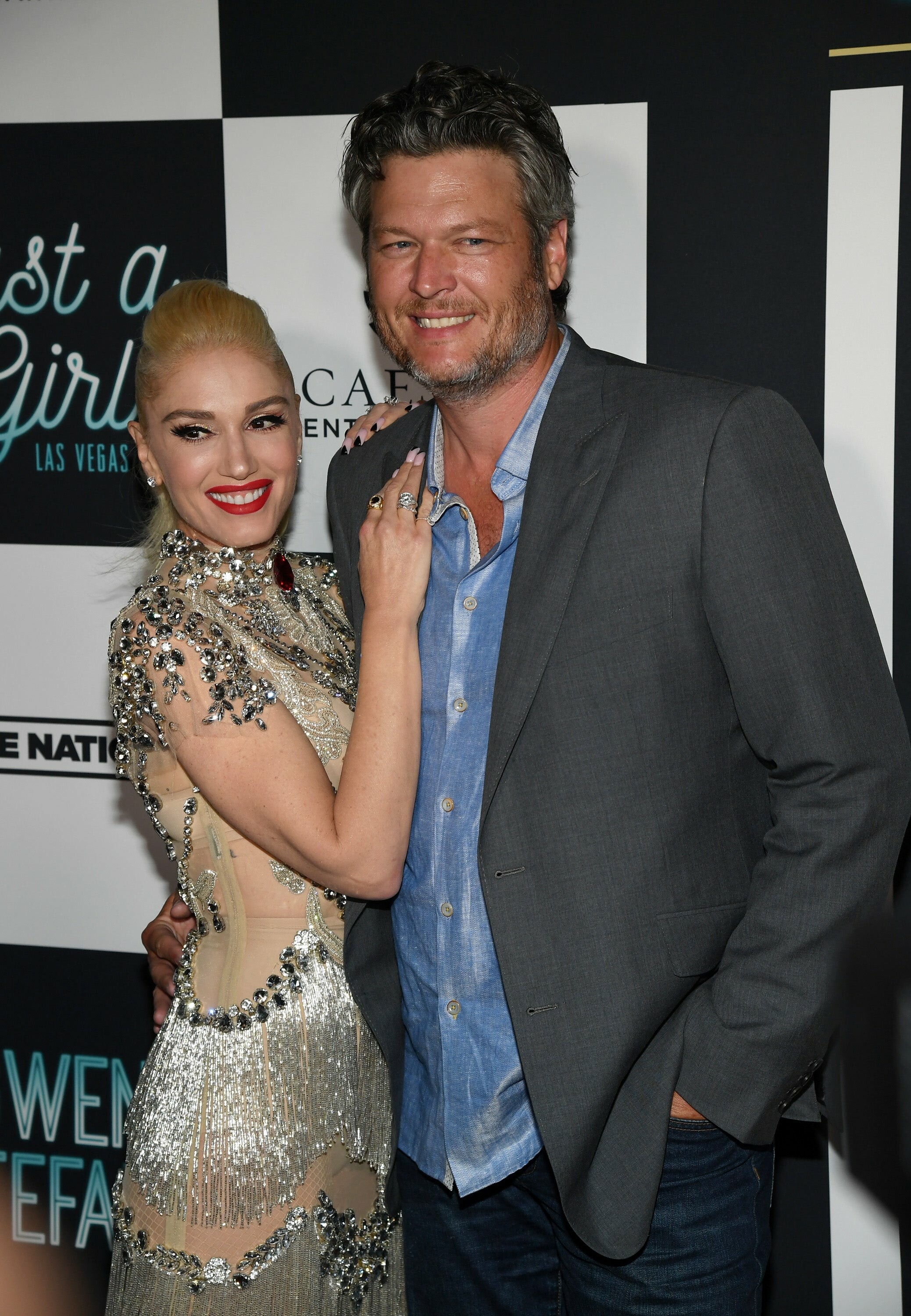 Blake Shelton, Gwen Stefani, Oklahoma trip, Entertainment Tonight, 2080x3000 HD Phone