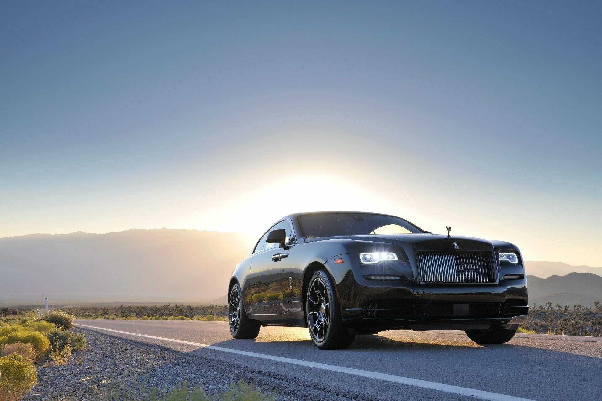 60 Rolls Royce Wraith, Striking design, Uncompromising luxury, Automotive excellence, 1920x1280 HD Desktop