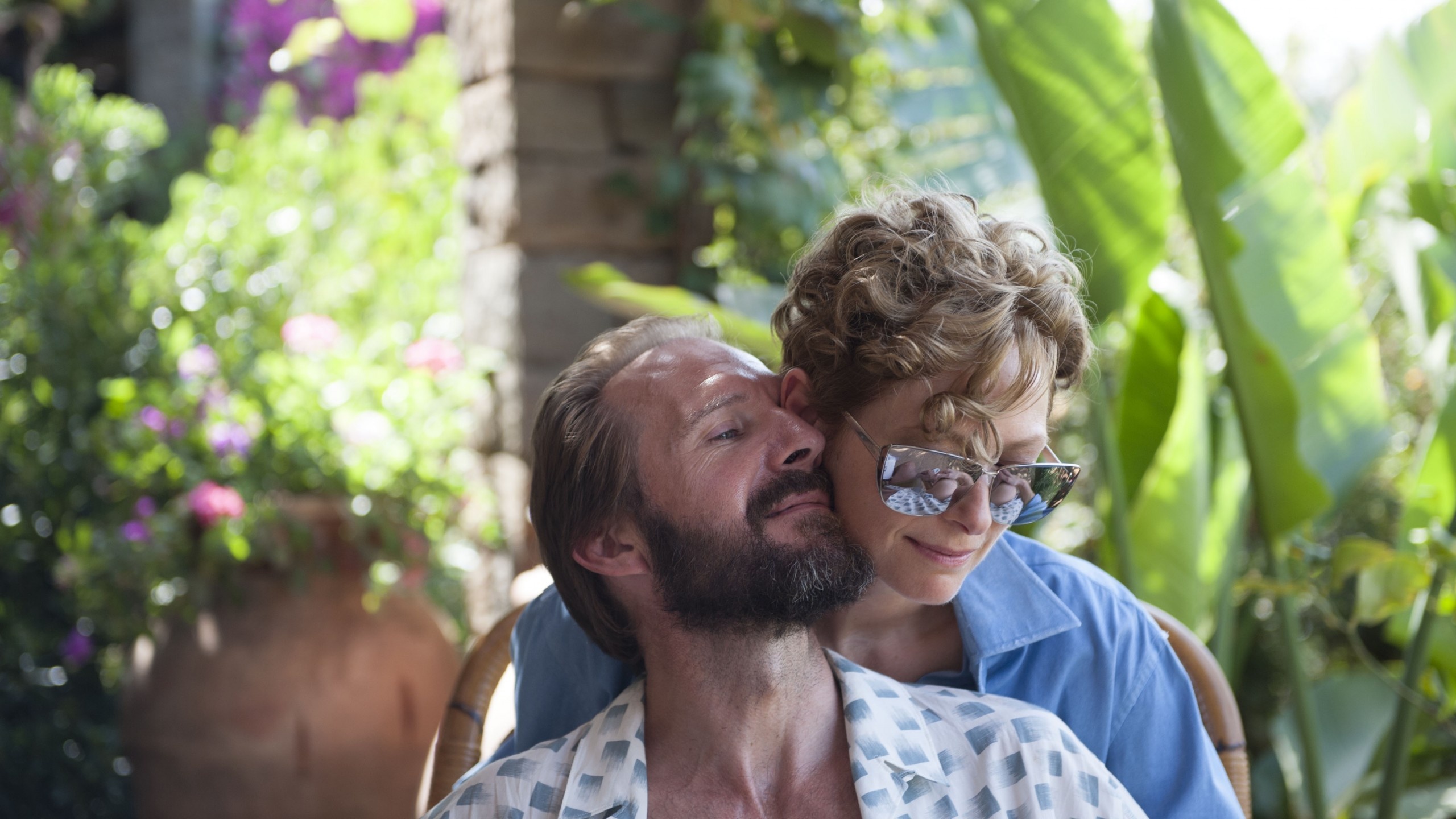 Tilda Swinton, A Bigger Splash, Memorable movies, Ralph Fiennes collaboration, 2560x1440 HD Desktop