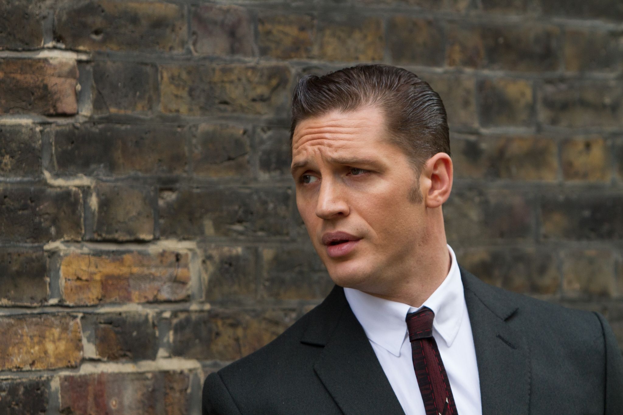 Tom Hardy, Gangster twins, Notorious criminals, London crime, 2050x1370 HD Desktop