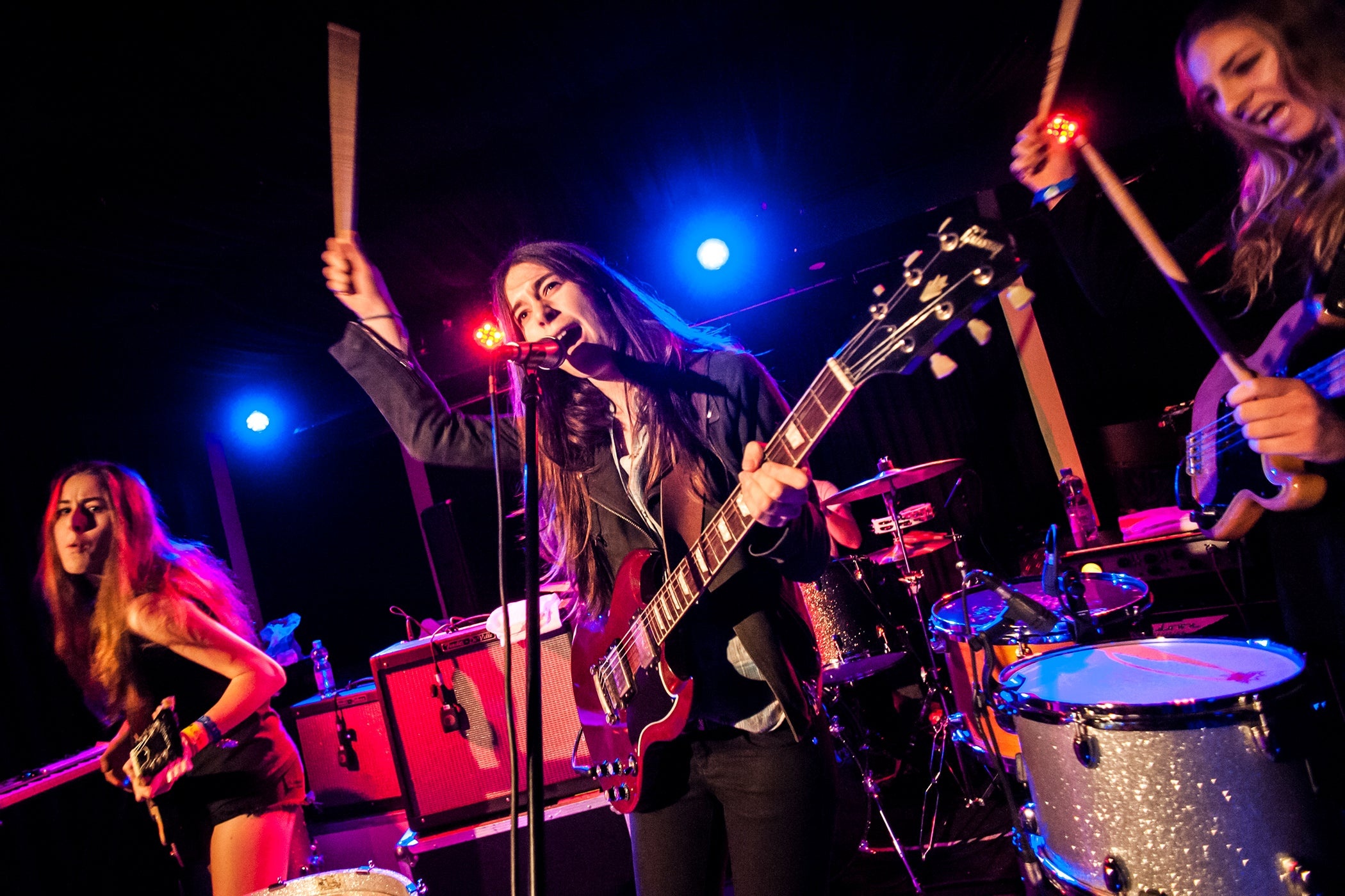 HAIM band, Grammys 2021, Anticipated performers, 2100x1400 HD Desktop