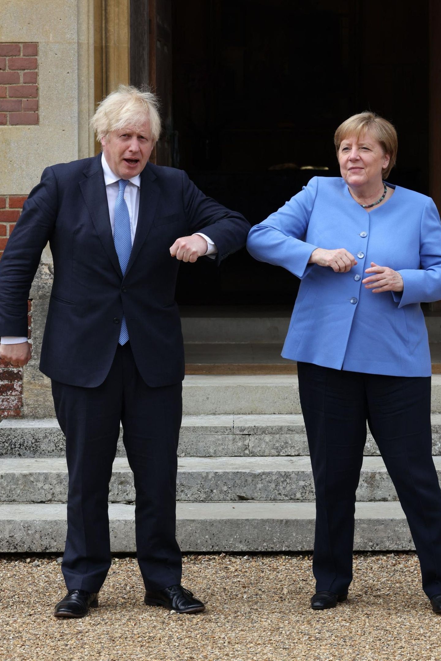 Boris Johnson, Angela Merkel, Euro 2020, Football banter, 1440x2160 HD Phone