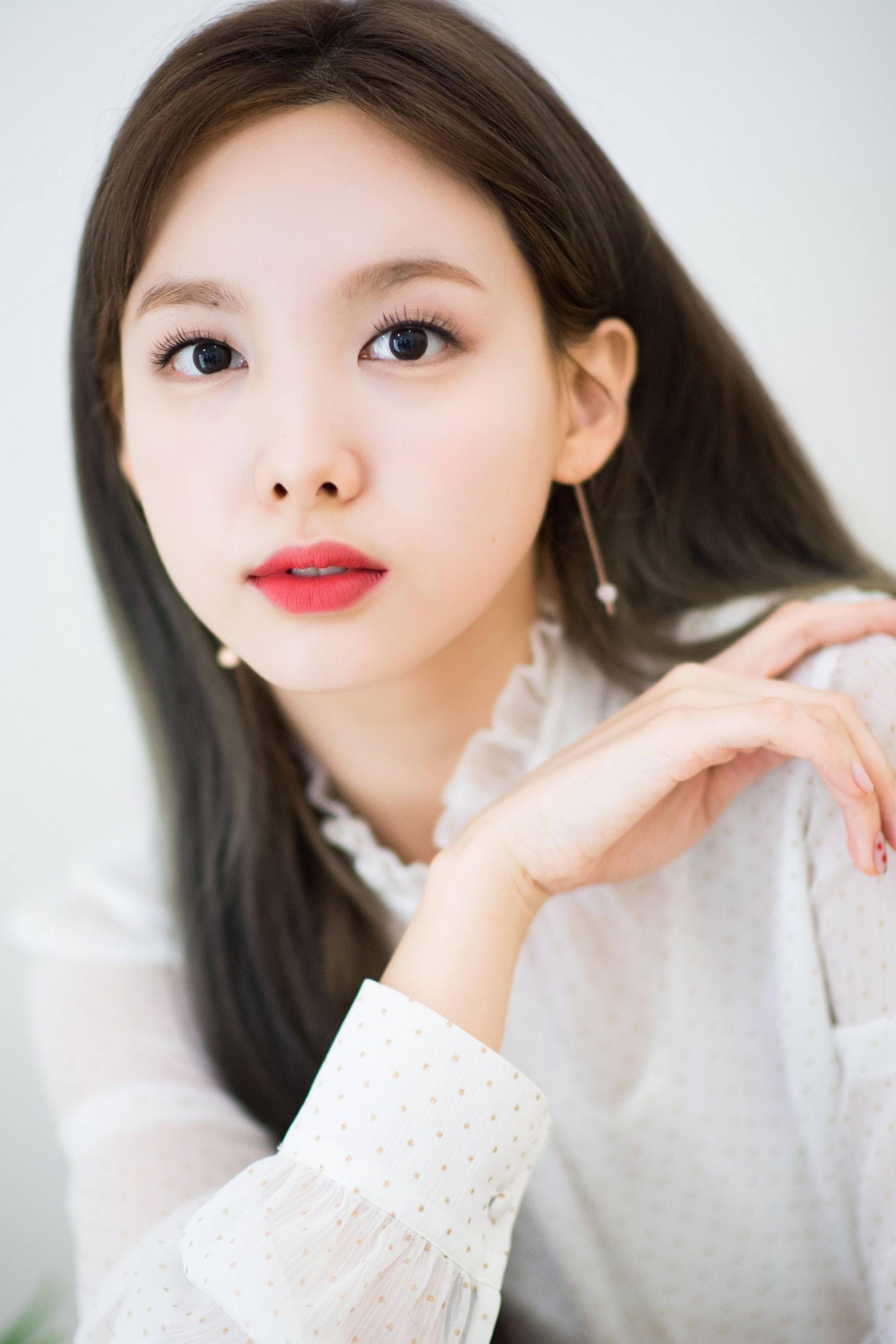 Nayeon's charm, Kpop fan's dream, Nayeon's visuals, Cuteness overload, 2000x3000 HD Phone