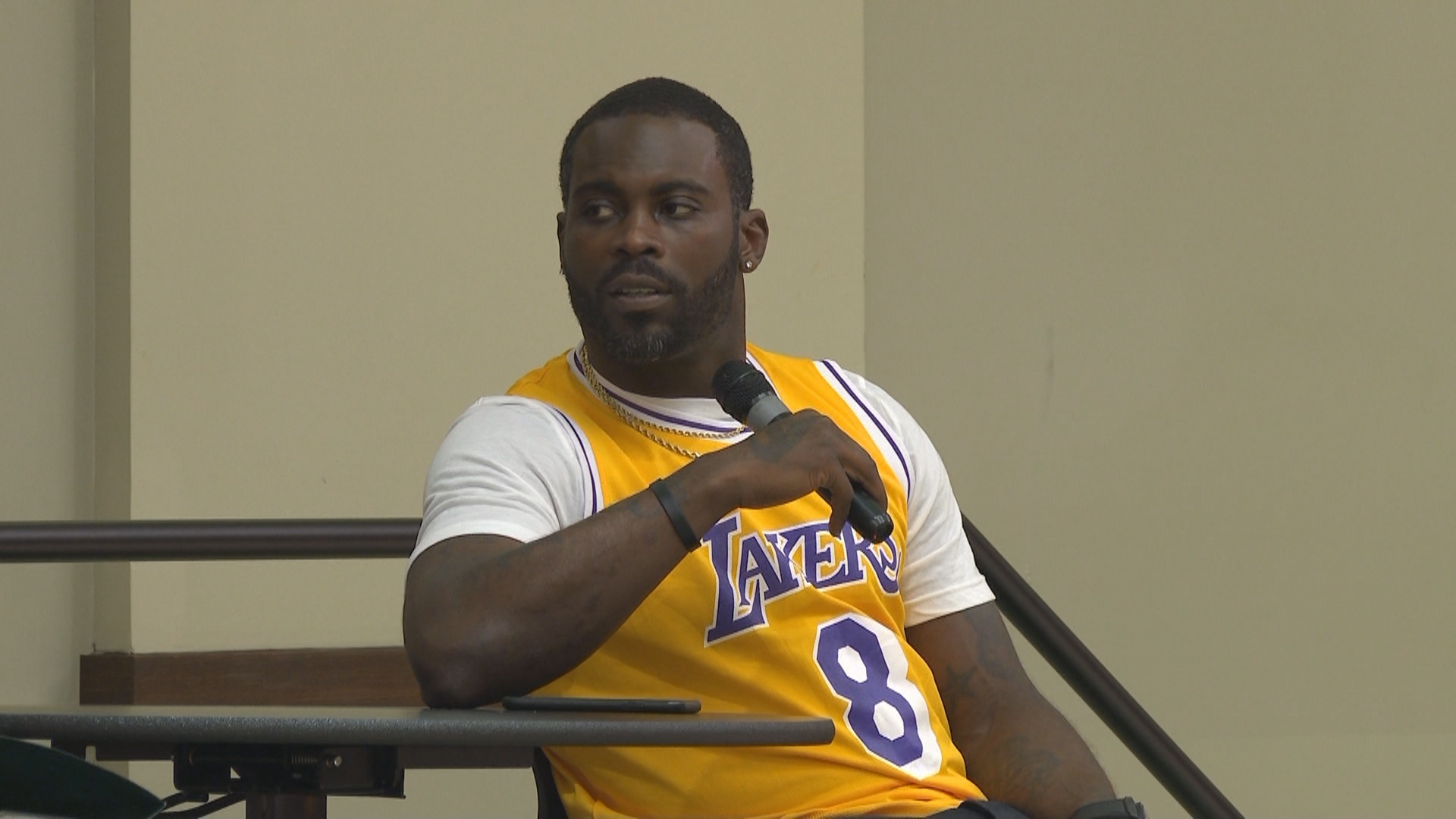 Los Angeles Lakers, Michael Vick Wallpaper, 1920x1080 Full HD Desktop