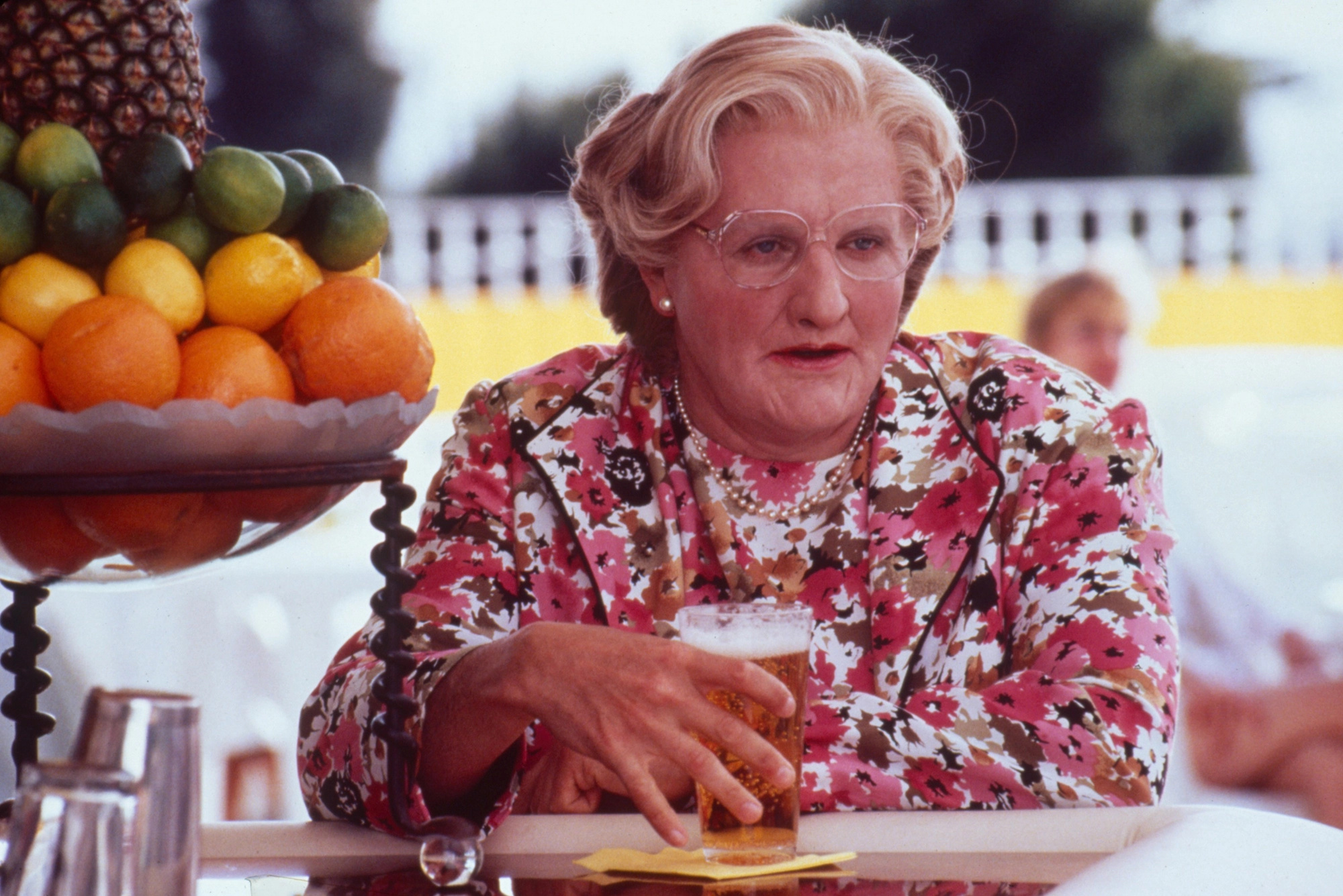 Mrs. Doubtfire fans, Rumored NC-17 cut, Controversial scenes, Comedy classic, 2000x1340 HD Desktop