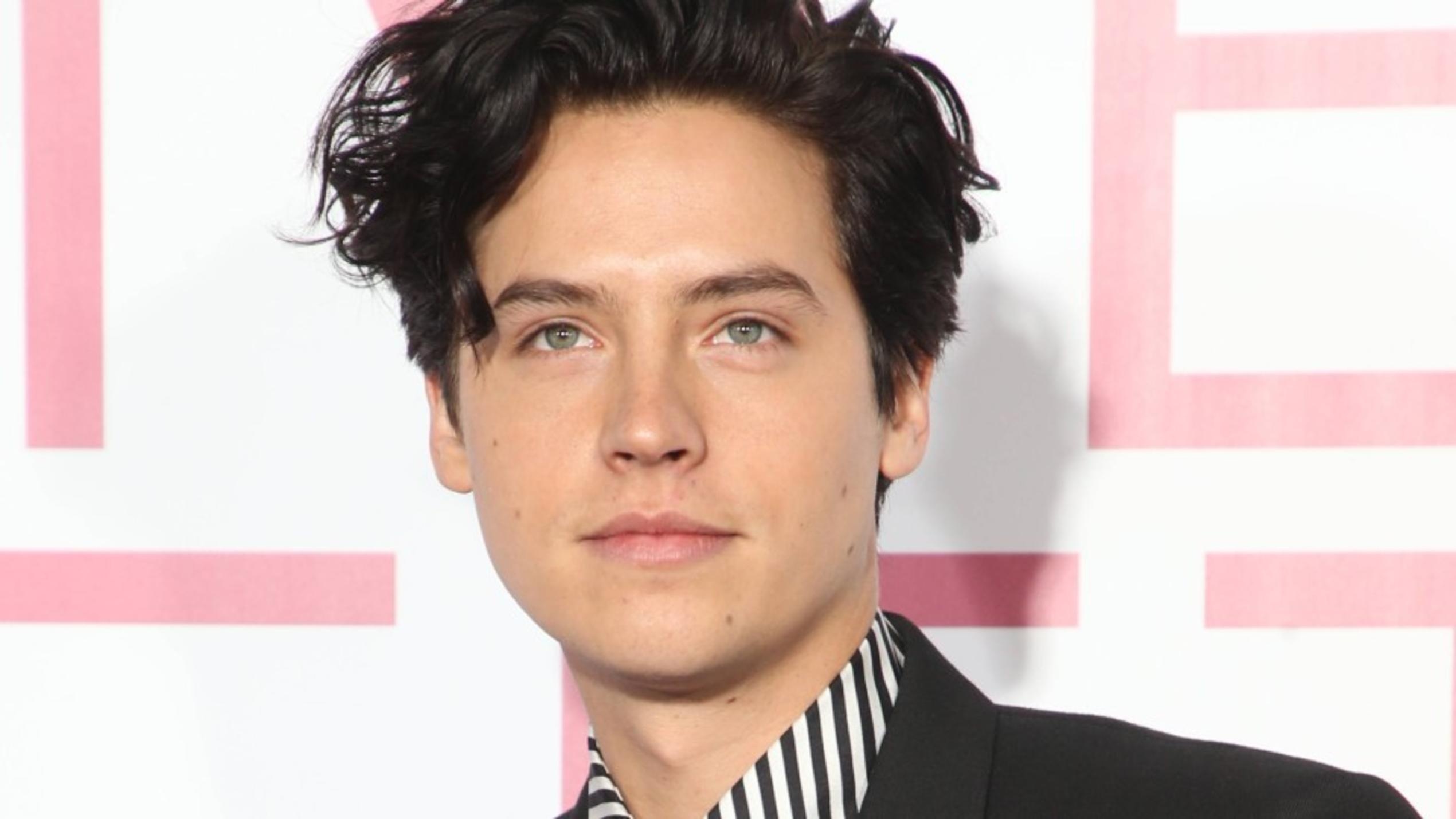 Cole Sprouse TV shows, Riverdale star, PRGElei, Restaurant, 2540x1430 HD Desktop