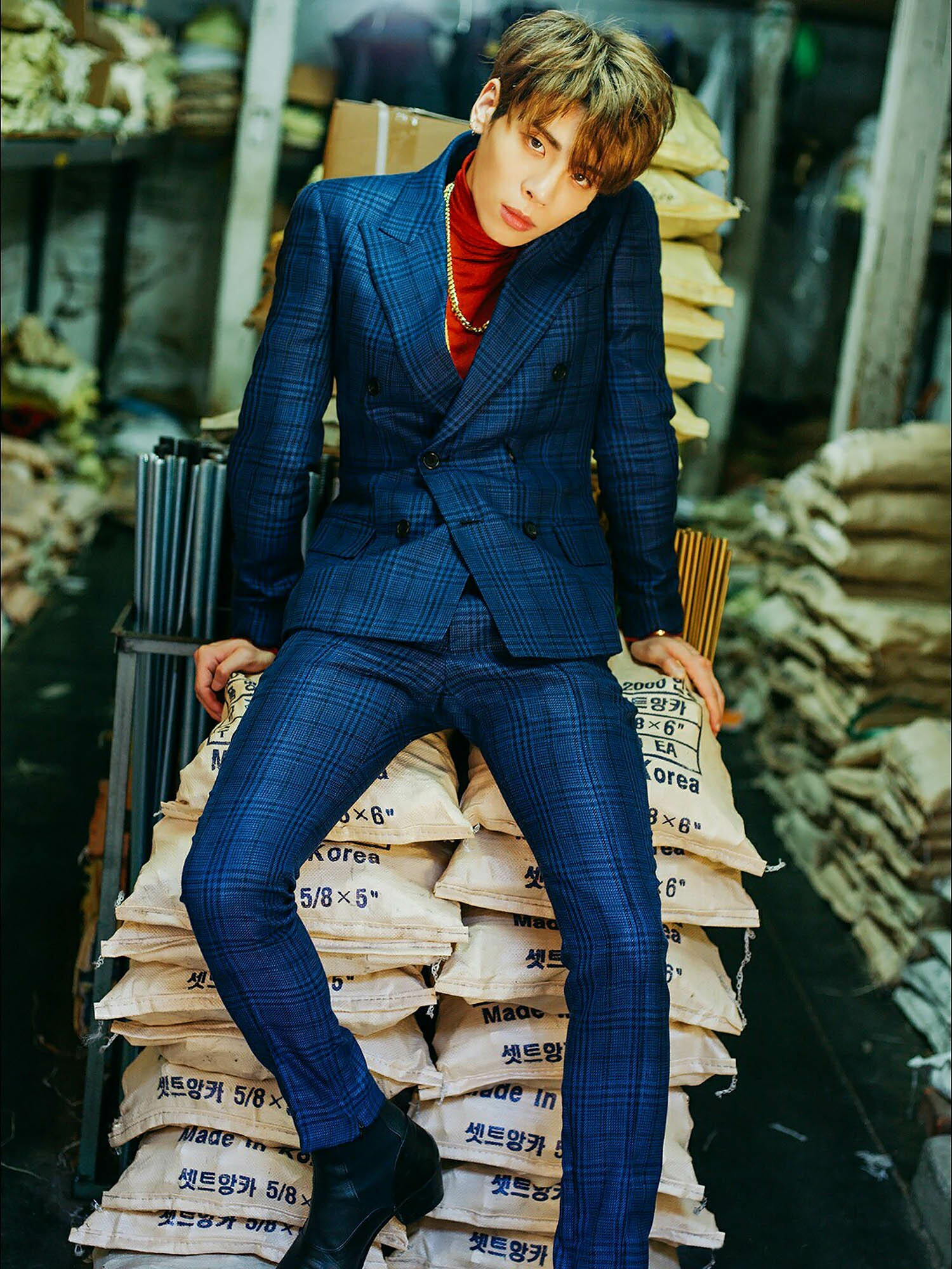 Jonghyun, SHINee Wallpaper, 1500x2000 HD Phone