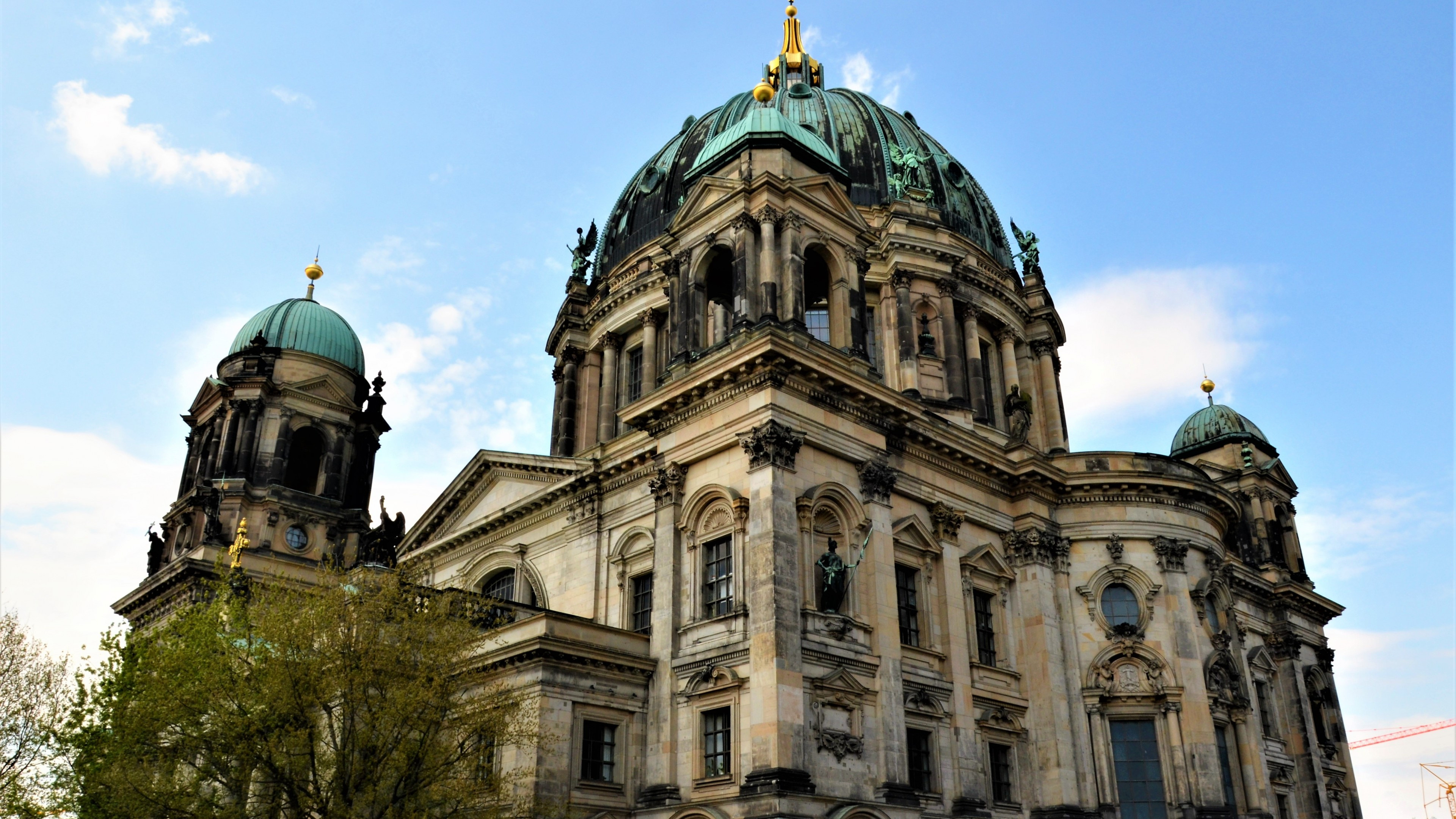 Berlin cathedral, Old architecture, Monumental statues, UHD TV wallpapers, 3840x2160 4K Desktop