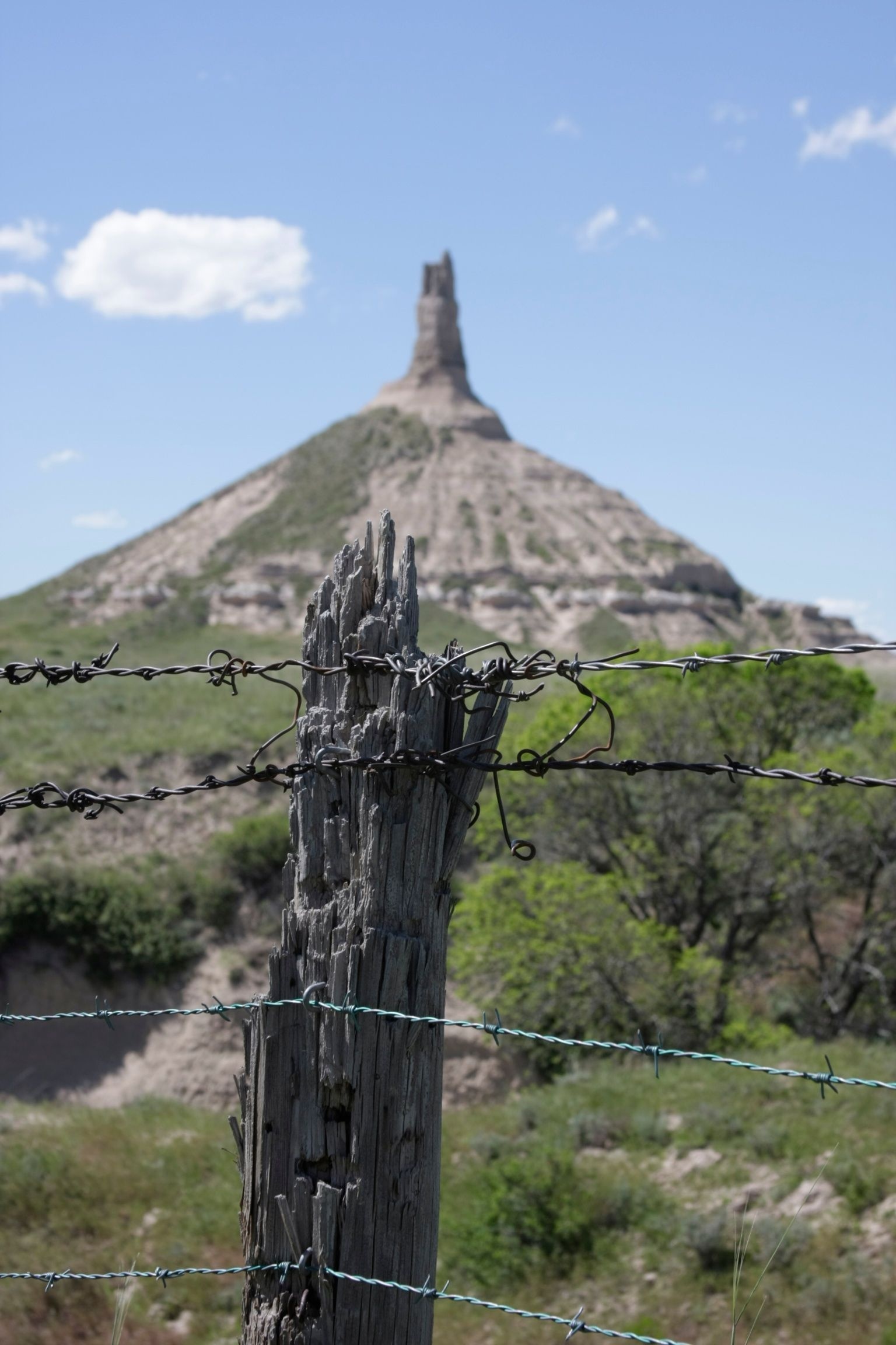 Chimney Rock, Nebraska ideas, Oregon Trail, Nebraska, 1540x2310 HD Phone