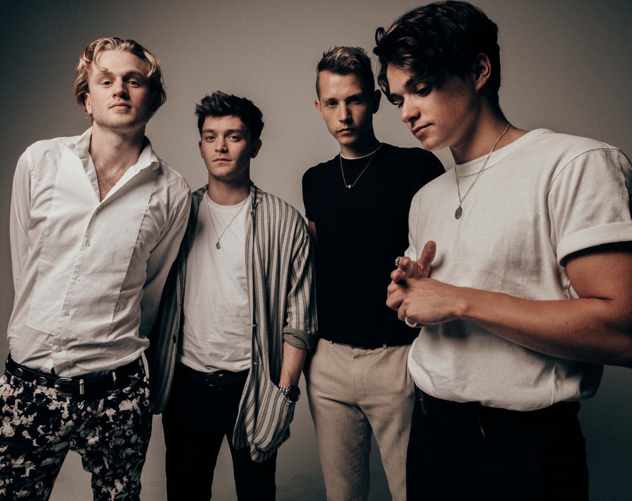 The Vamps, Fan posts, Band members, Songs, 2050x1630 HD Desktop