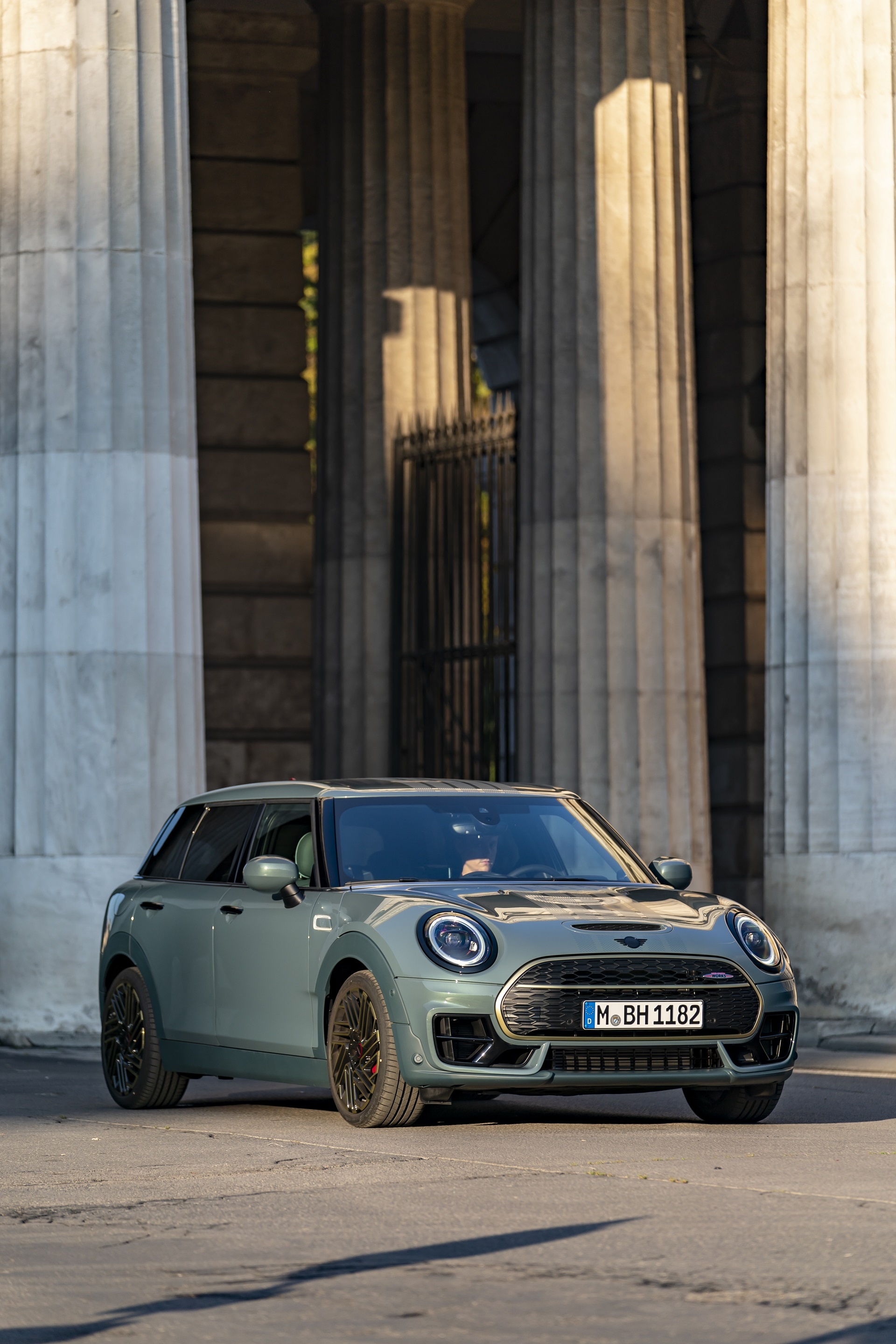 MINI Clubman, John Cooper Works, 2022 edition, Motortread, 1920x2880 HD Phone