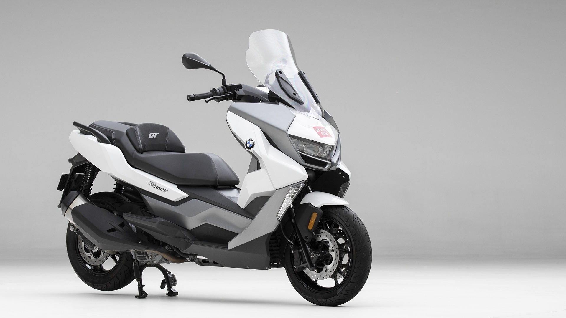 BMW C 400 GT, Alpine white colour, 1920x1080 Full HD Desktop