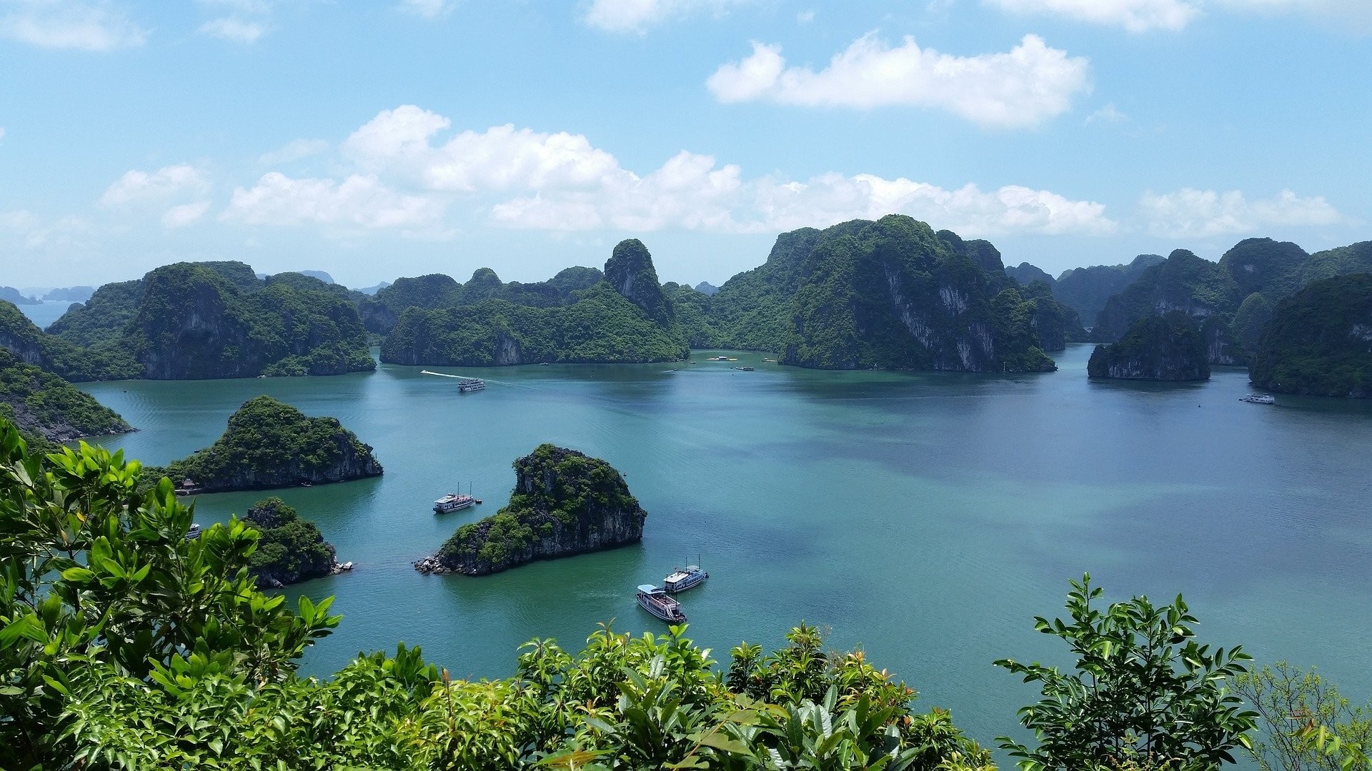 Halong Bay, Intercontinental brand, Vietnam debut, Luxurious getaway, 1920x1080 Full HD Desktop