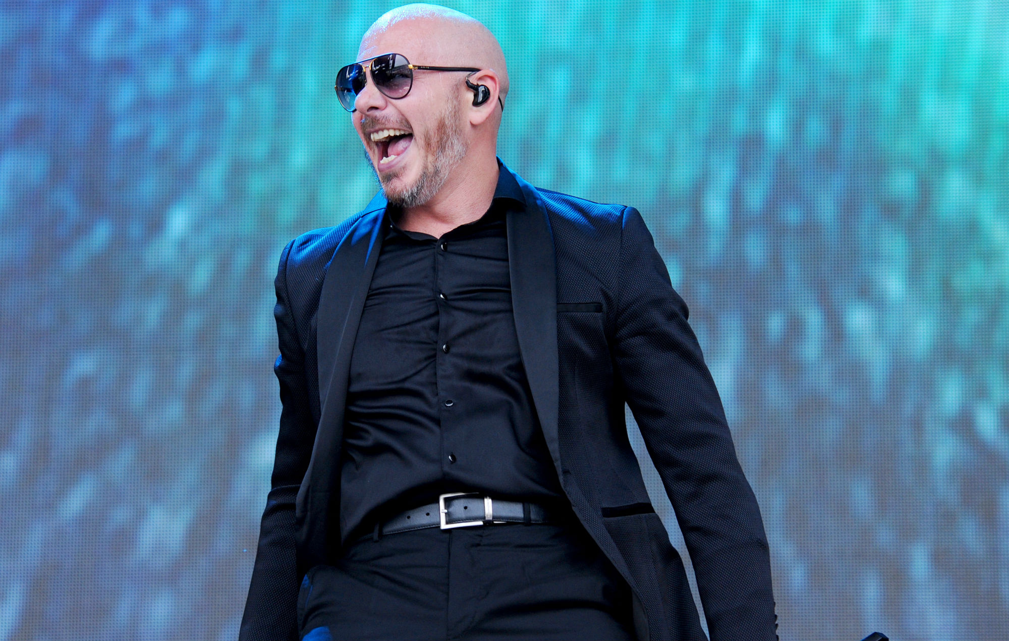 Pitbull, trademark, signature yell, 2000x1270 HD Desktop