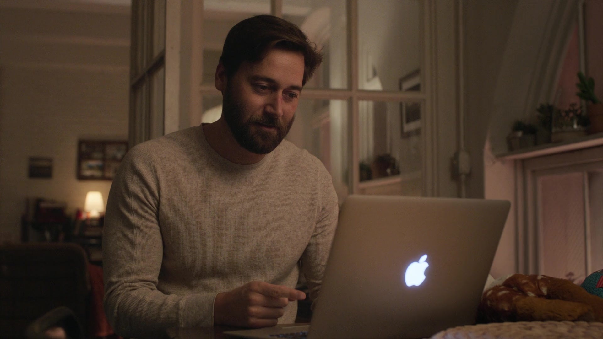 Ryan Eggold, TV Shows, Apple MacBook Air, New Amsterdam, 1920x1080 Full HD Desktop