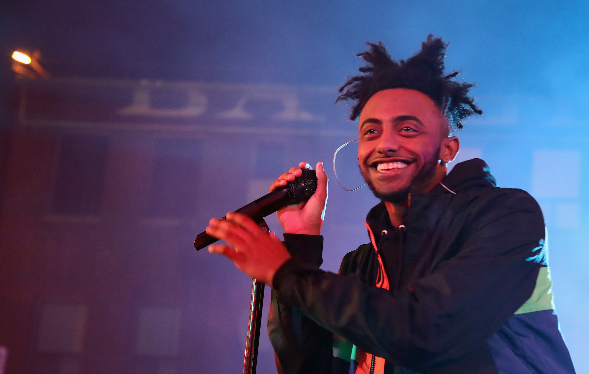 Amine's best music videos, Visual storytelling, Creative direction, Visual effects, 2000x1270 HD Desktop