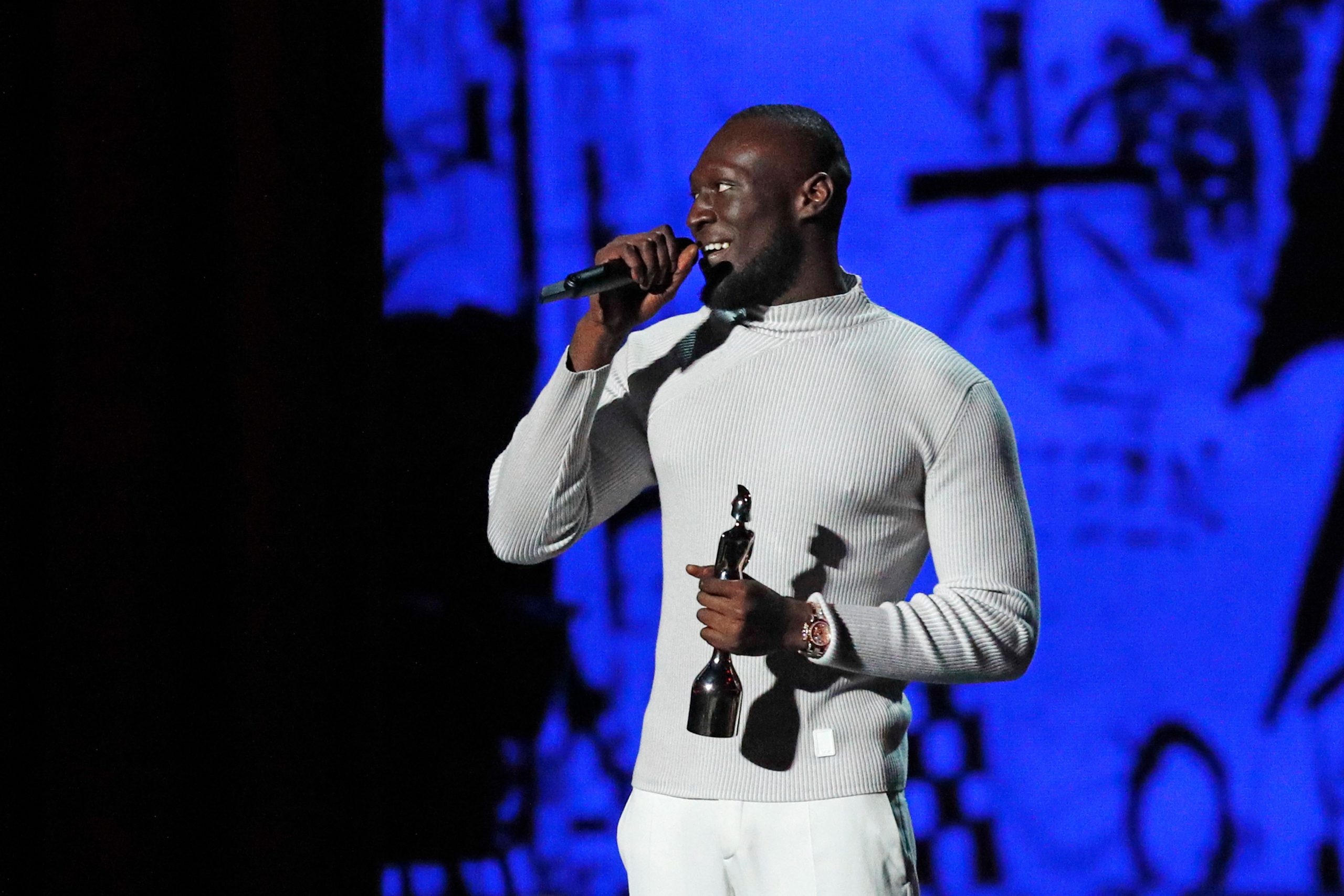 Stormzy, women on his team, Brit Award acceptance speech, 2560x1710 HD Desktop