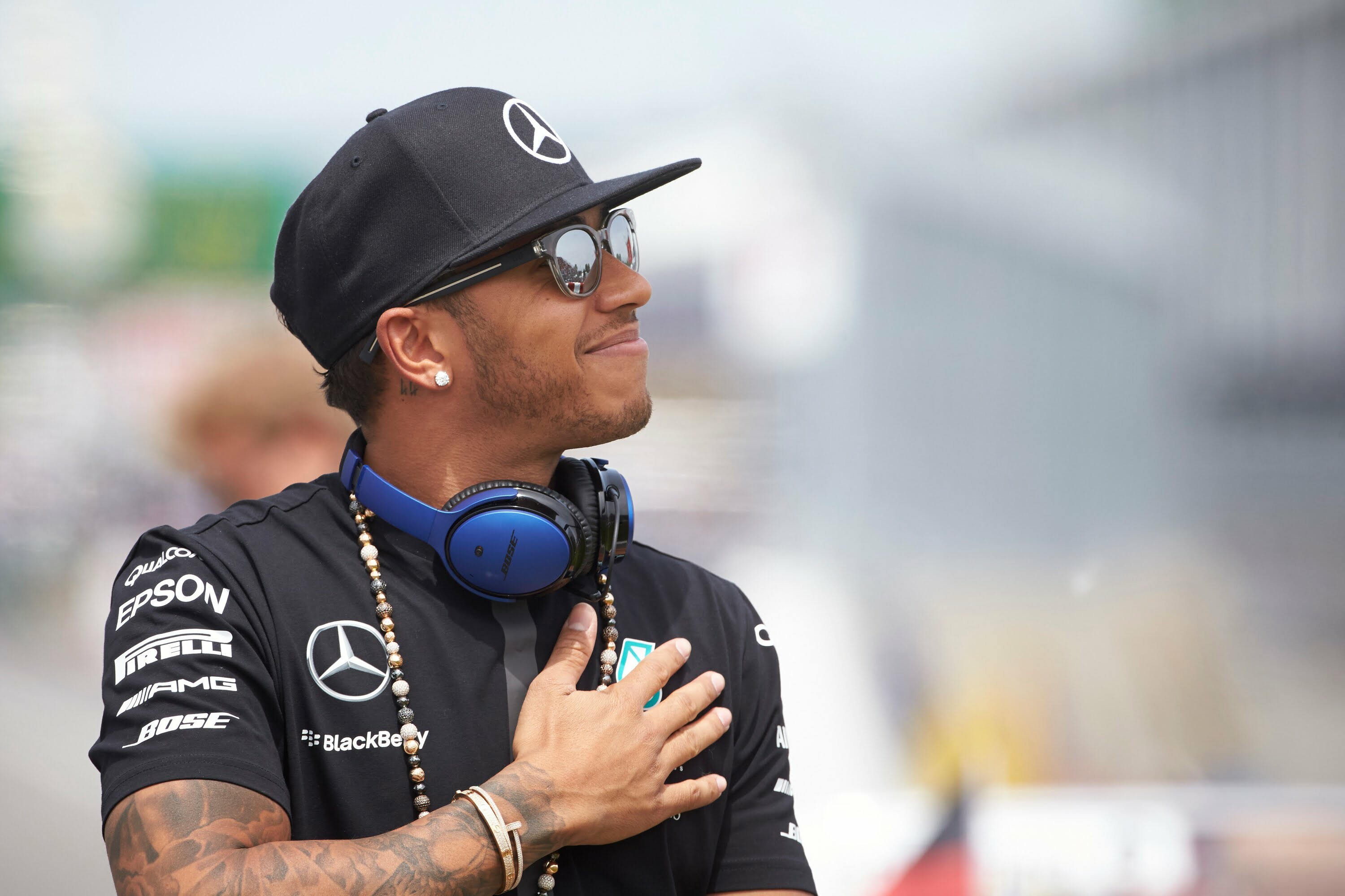 Lewis Hamilton, Formula 1 rule change, Sports betting, Gaming reviews, 3000x2000 HD Desktop