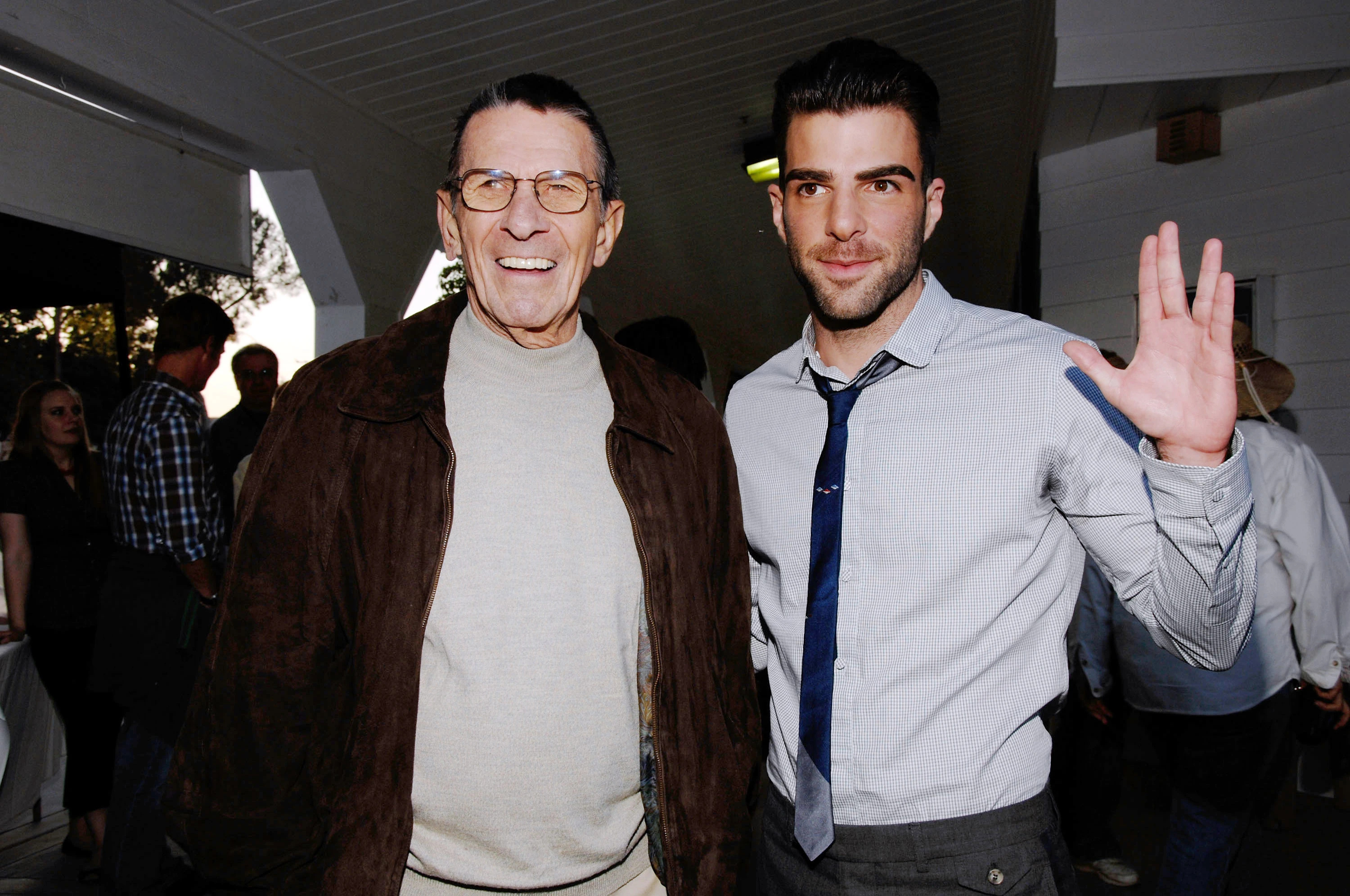 Zachary Quinto Leonard Nimoy story, Told Colbert, Beautiful story time, 3000x2000 HD Desktop