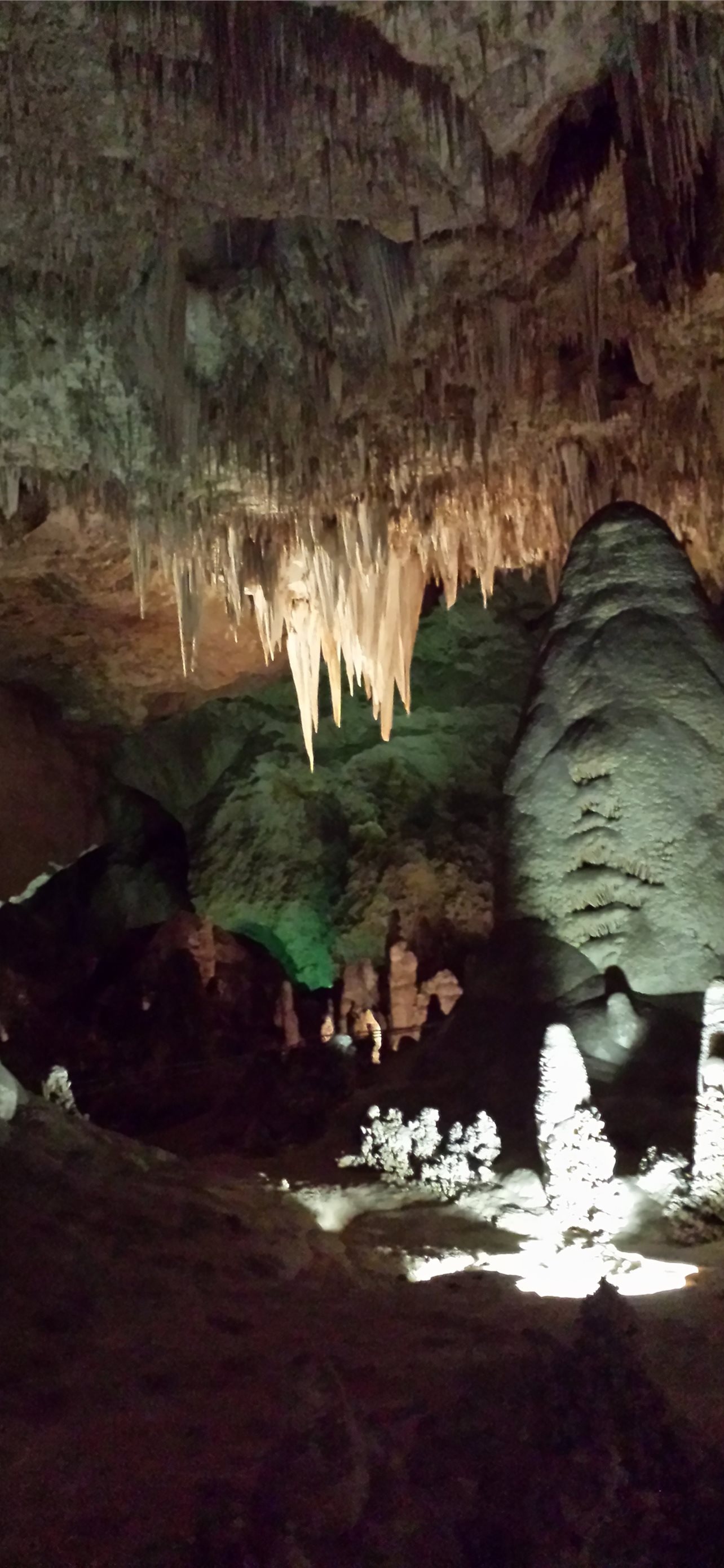 Carlsbad Caverns, National Park, iPhone wallpapers, Scenic wonders, 1290x2780 HD Phone