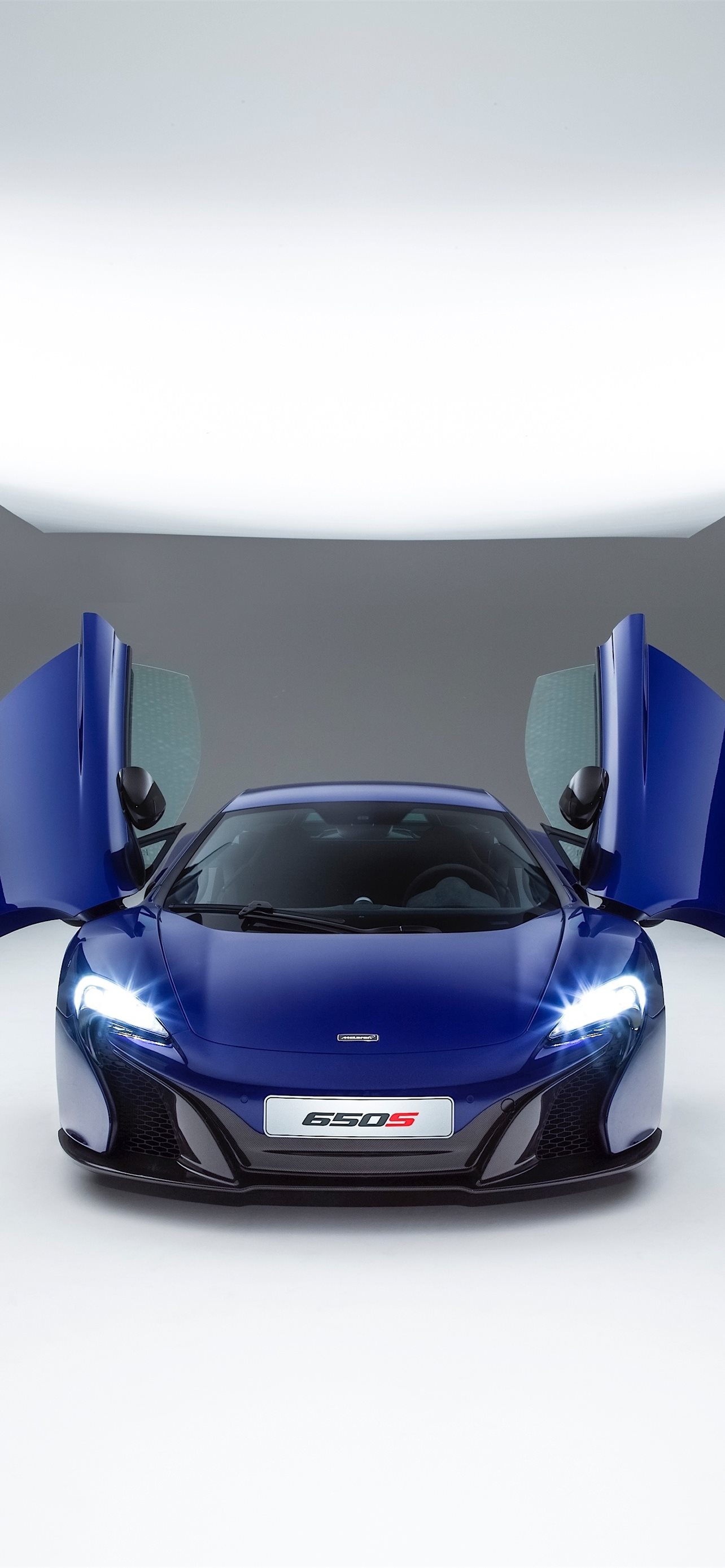 McLaren 650S, iPhone wallpaper bliss, McLaren fans rejoice, Stunning mobile visuals, 1290x2780 HD Phone