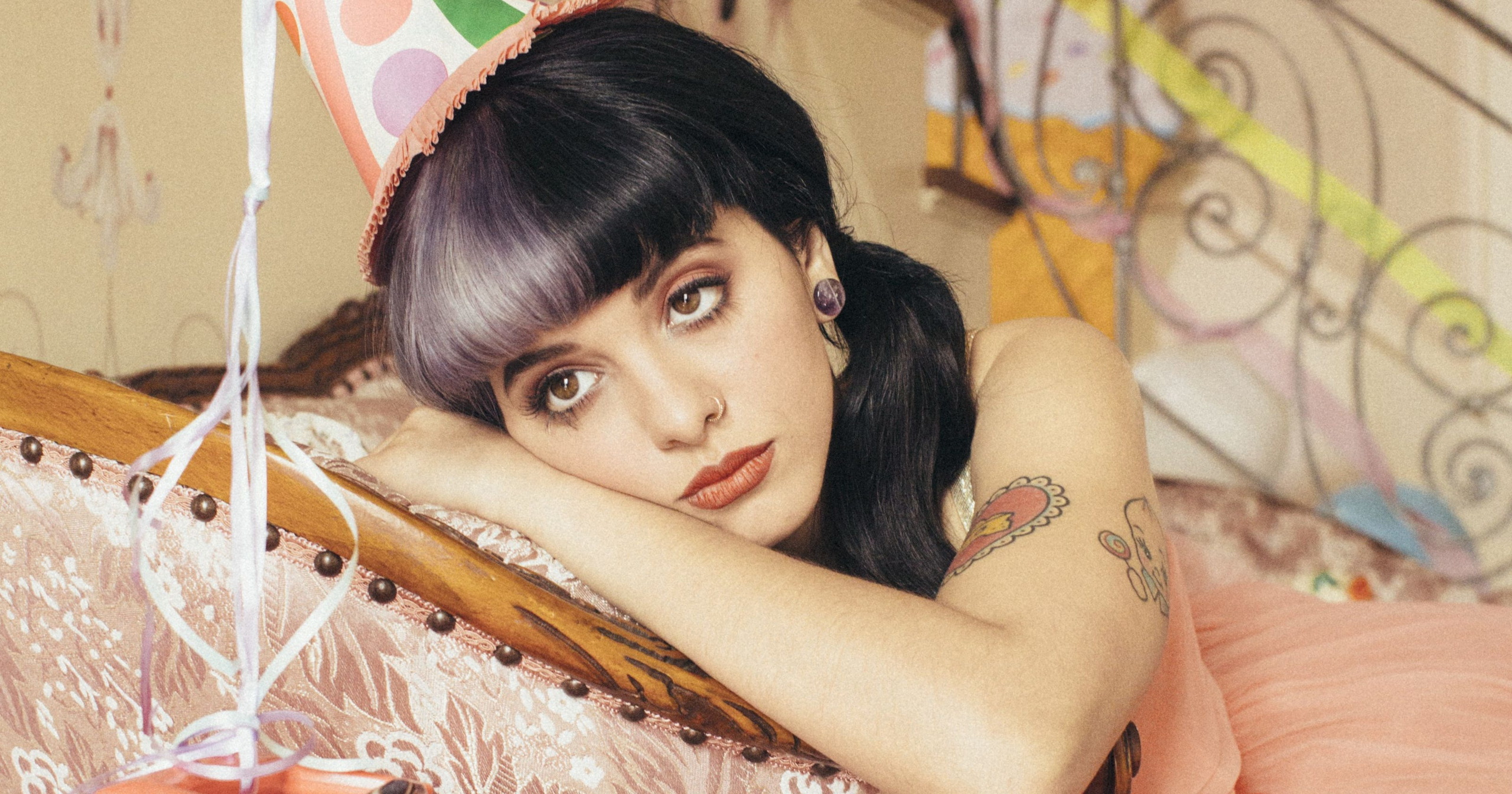 Melanie Martinez, Music artist, Wallpapers, 10, 2560x1350 HD Desktop