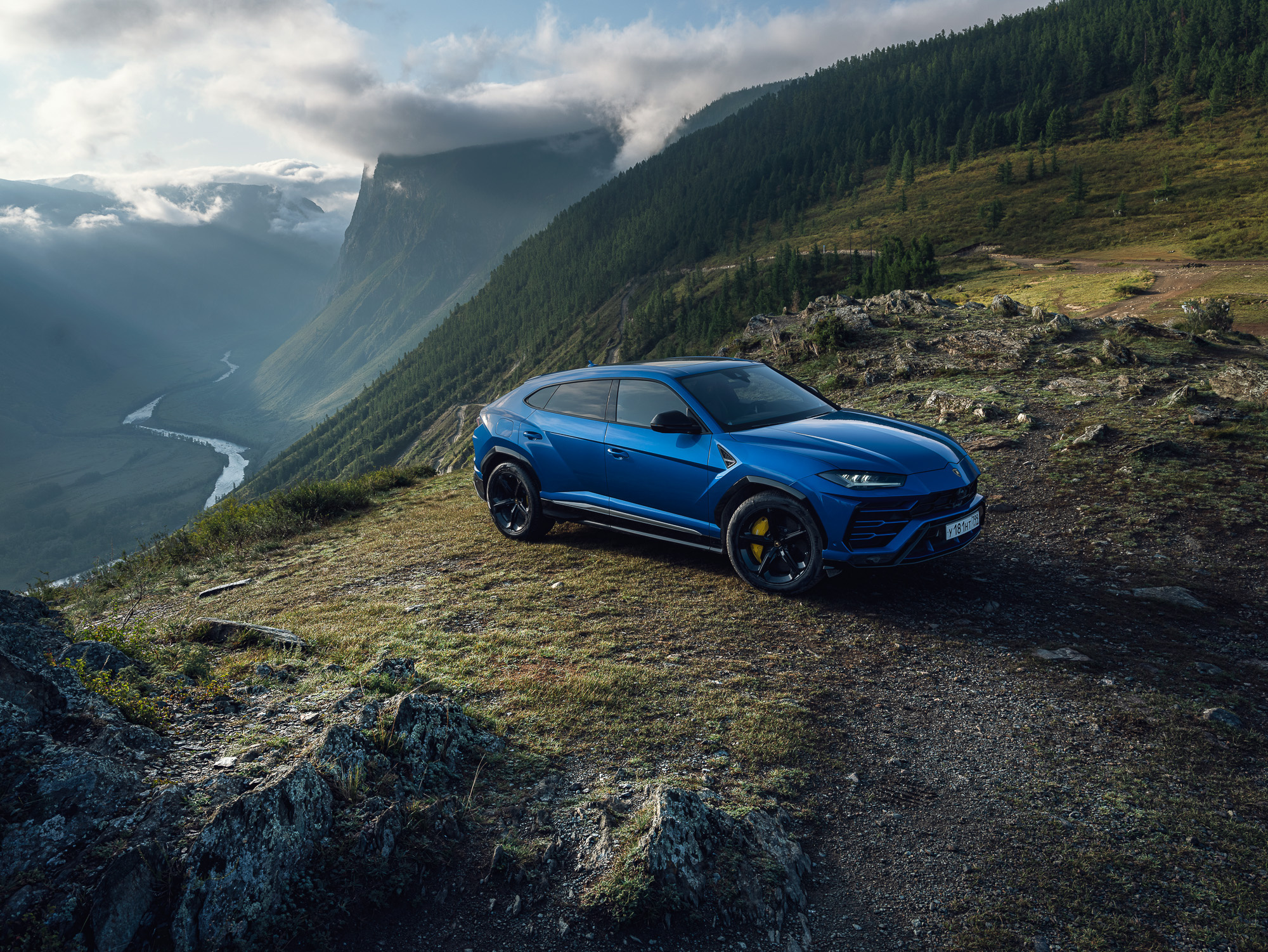 Lamborghini Urus, Blue HD wallpapers, Superheroes and luxury, Images that impress, 2000x1510 HD Desktop