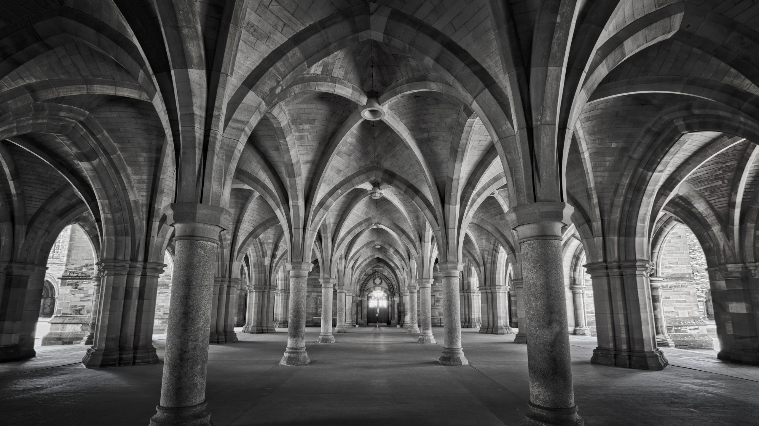 Gothic Architecture, Depth of field, Scotland, Pillar UK, 2560x1440 HD Desktop