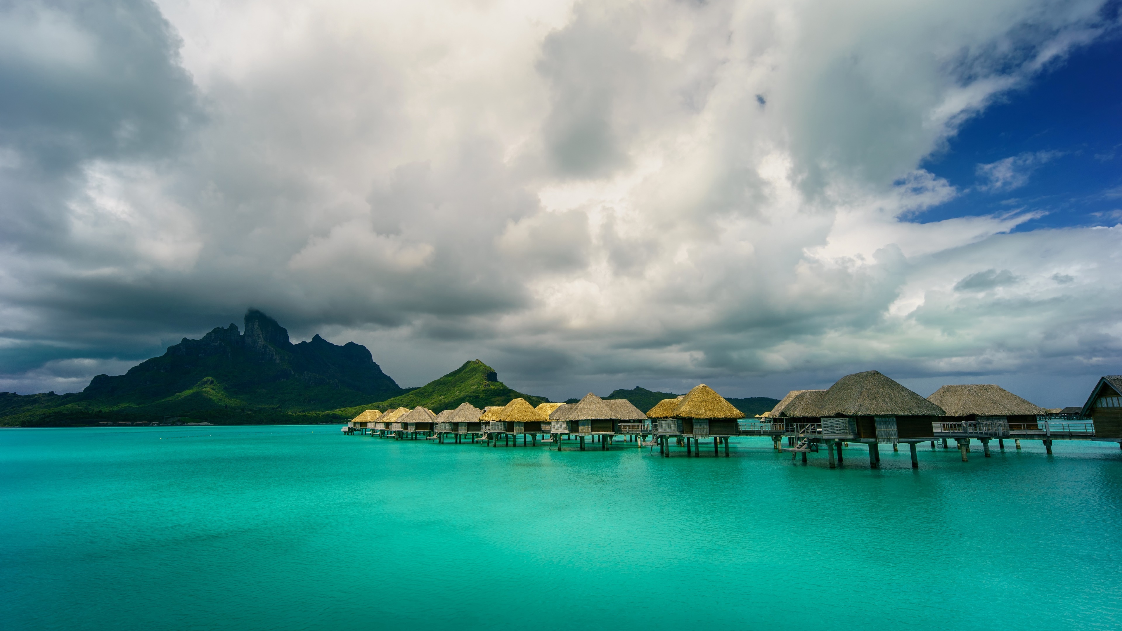 Leeward Islands, Bungalows Wallpaper, 3840x2160 4K Desktop