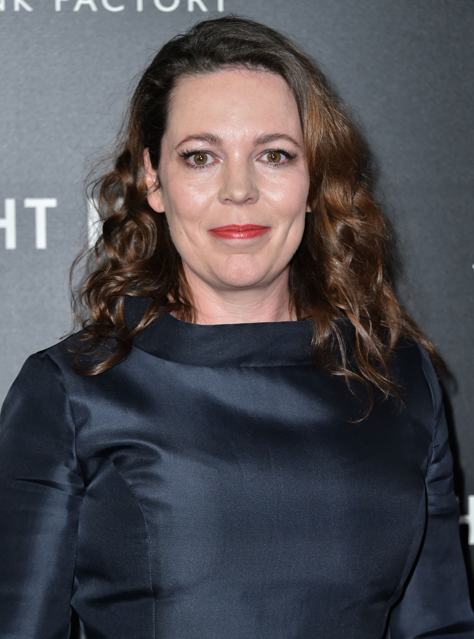 Olivia Colman, Movies, High quality, explore, 2000x2700 HD Phone