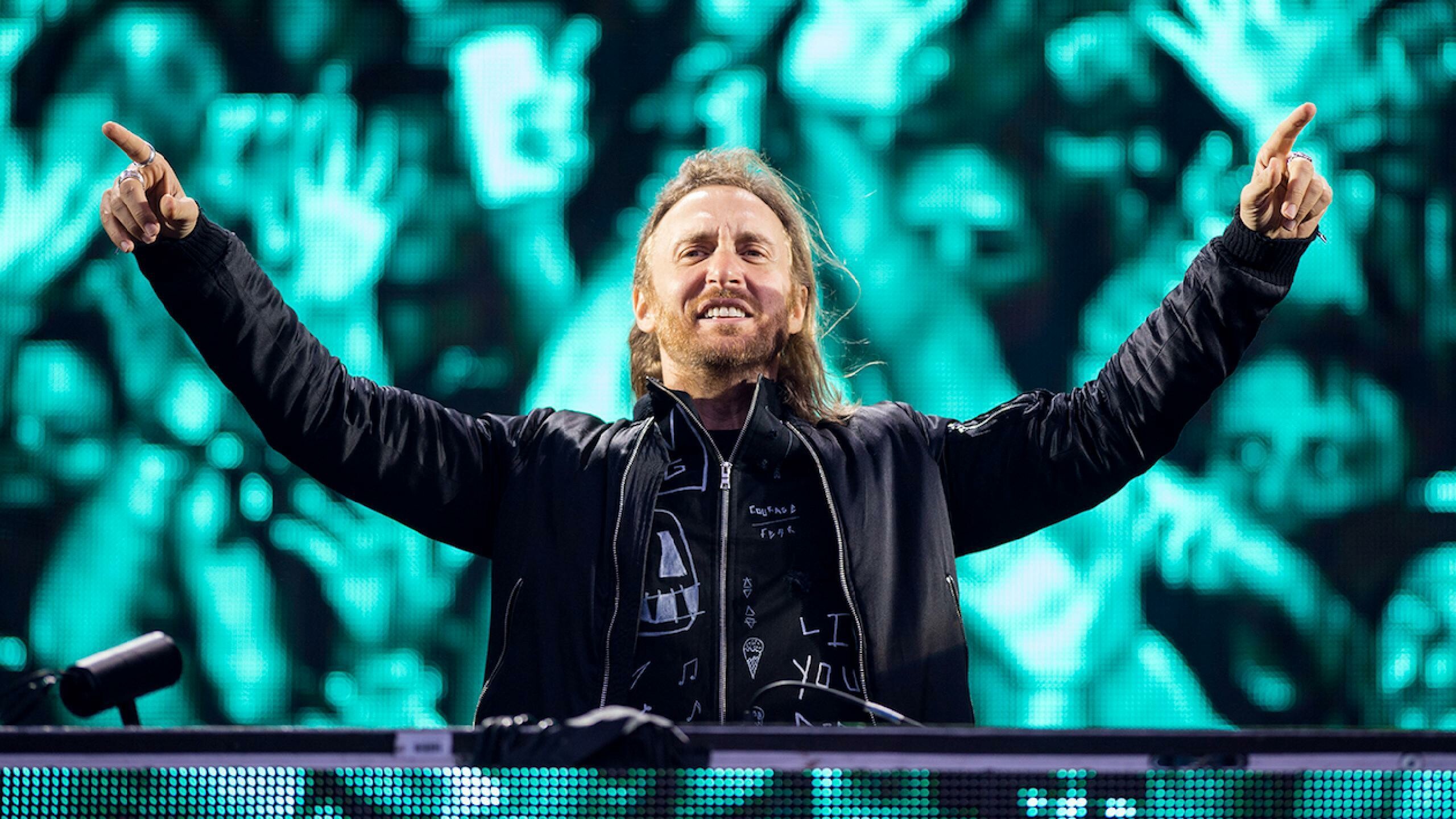 David Guetta, EDM superstar, Dancefloor hits, Global sensation, 2560x1440 HD Desktop