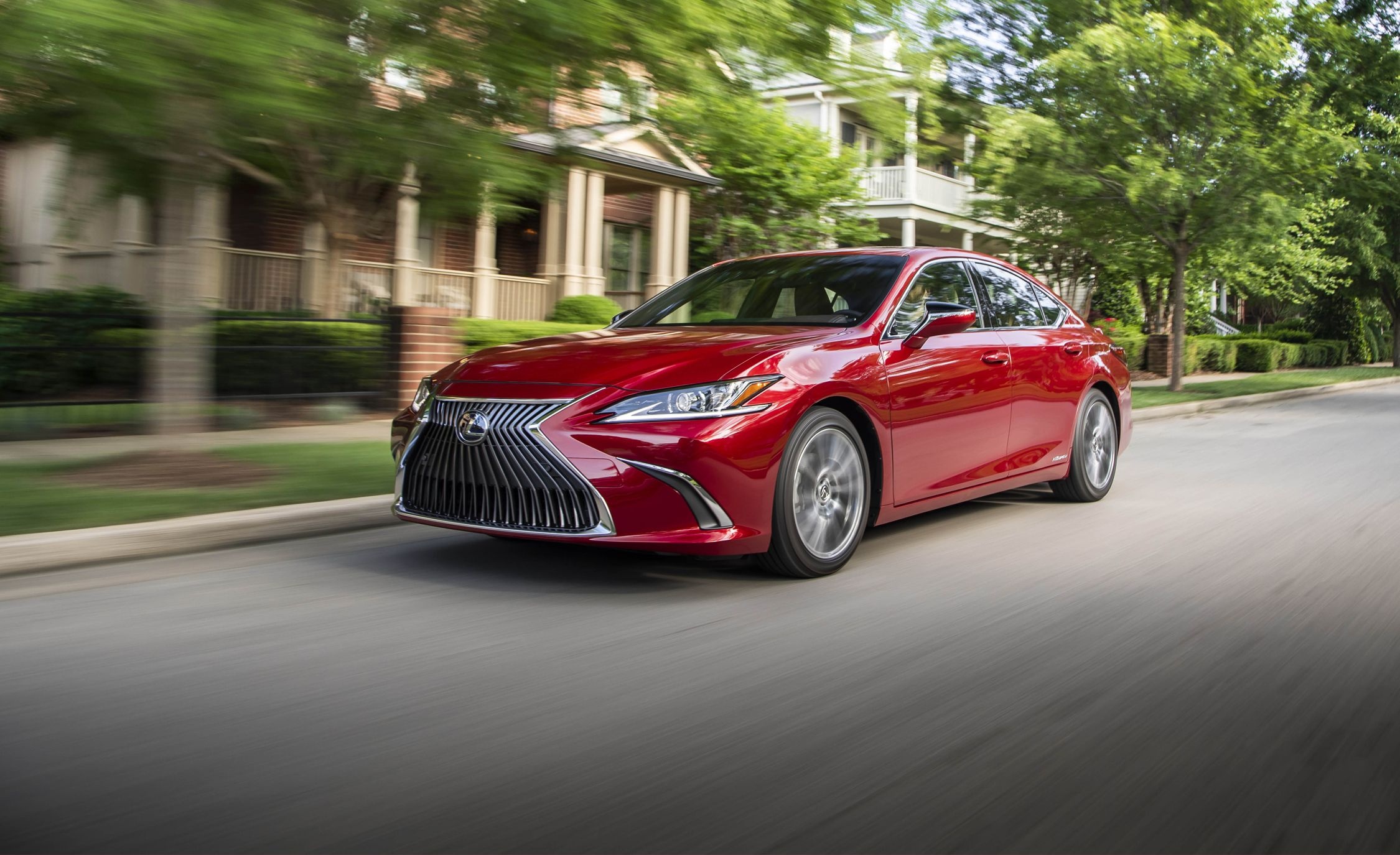 Lexus ES, Elegance meets athleticism, Performance and style, Luxury sedan, 2250x1380 HD Desktop