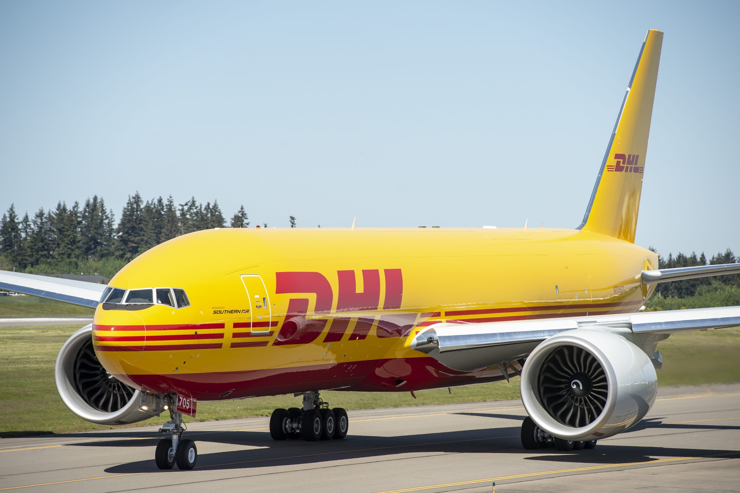 DHL fleet expansion, Leipzig hub, Boeing 777F, Cargo transport news, 2560x1710 HD Desktop