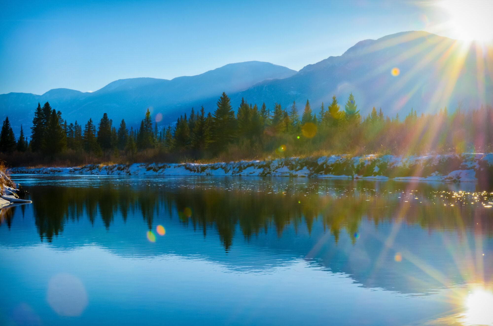 Columbia Lake, Tranquil water, Scenic canal flats, Serene travels, 2000x1330 HD Desktop