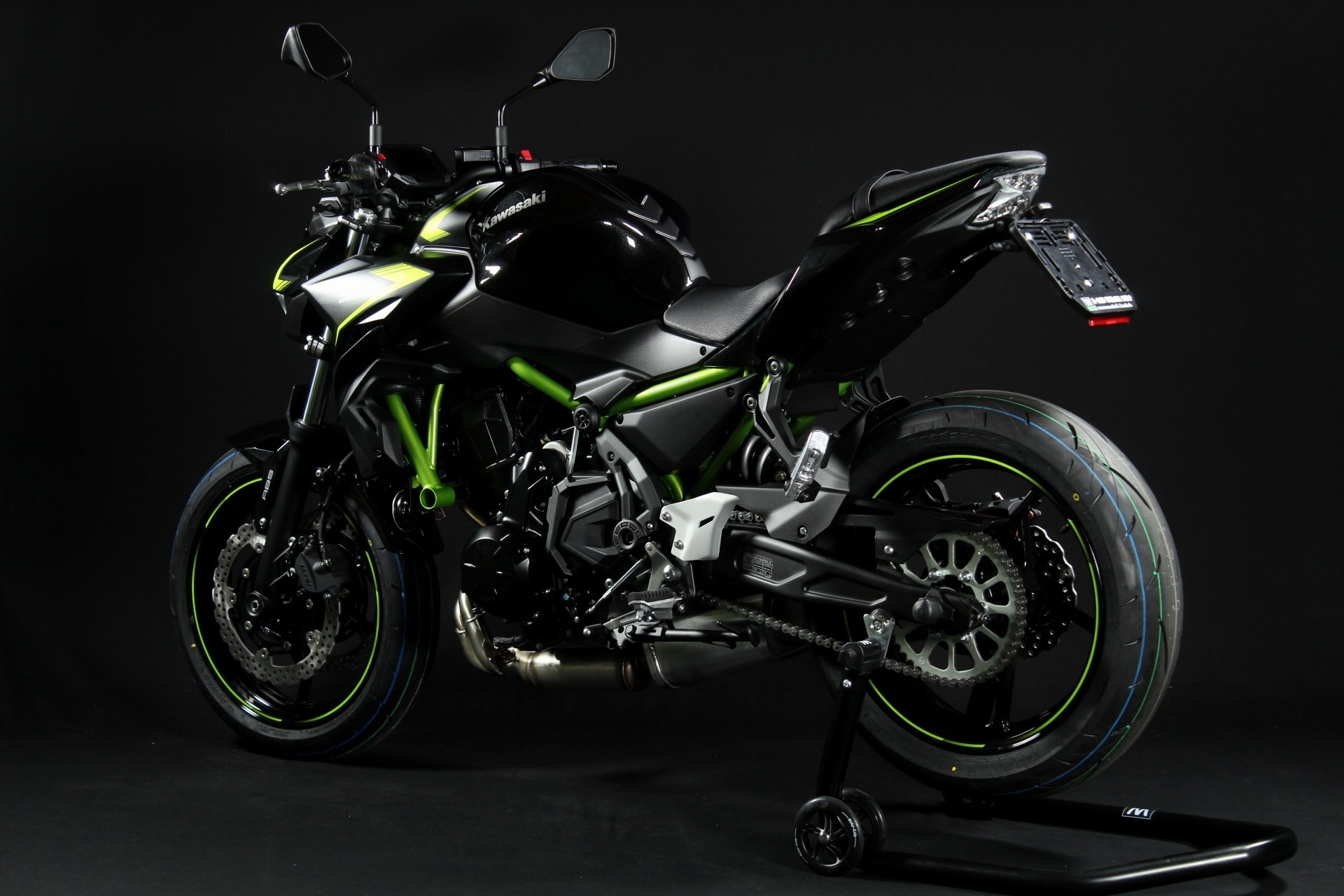 Kawasaki Z650, Streetfighter style, Exhilarating performance, edgy design, 1920x1280 HD Desktop