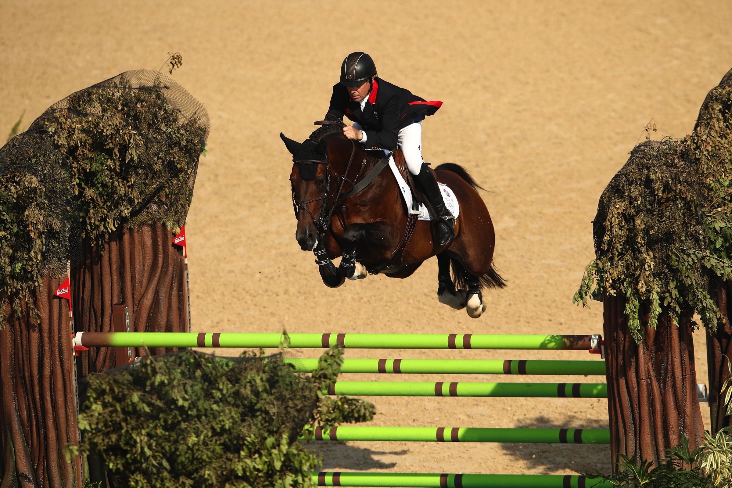 Nick Skelton, Jumping Wallpaper, 2400x1600 HD Desktop