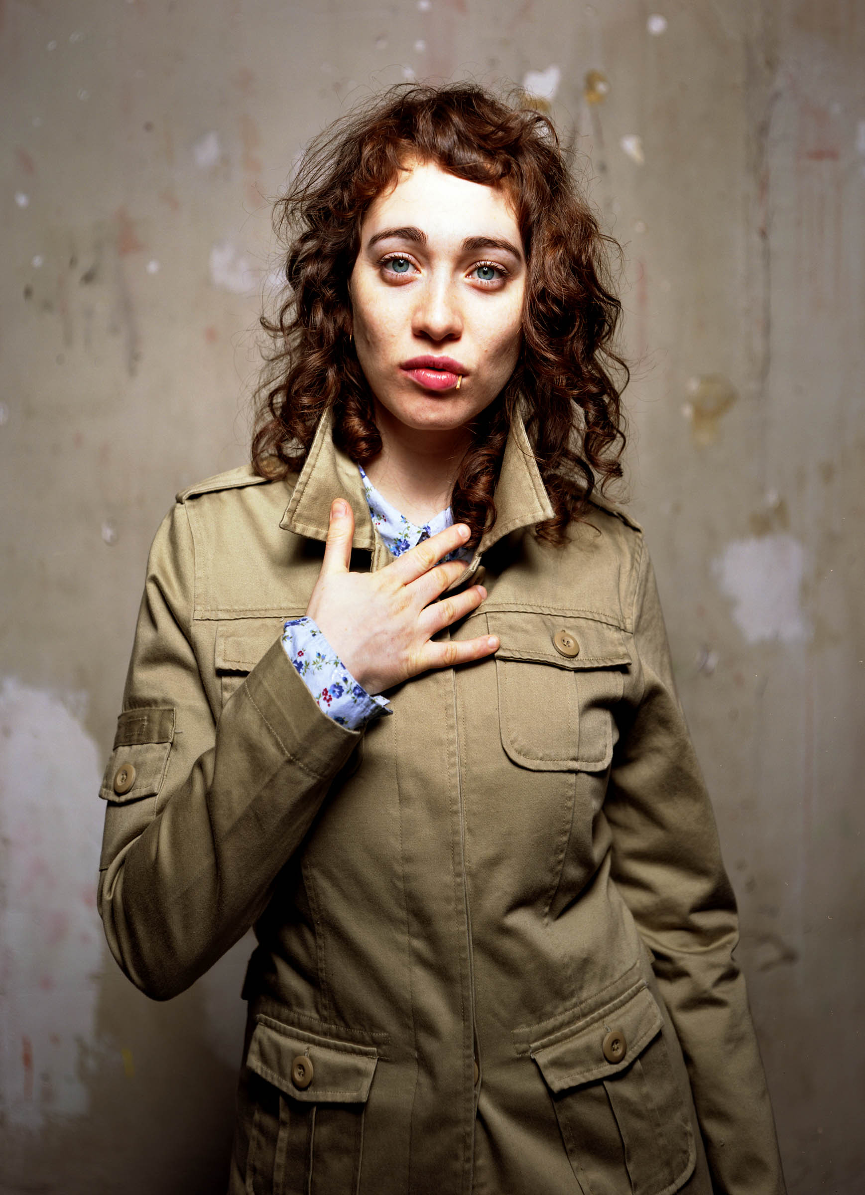 Regina Spektor, Dissonance, 1740x2400 HD Phone