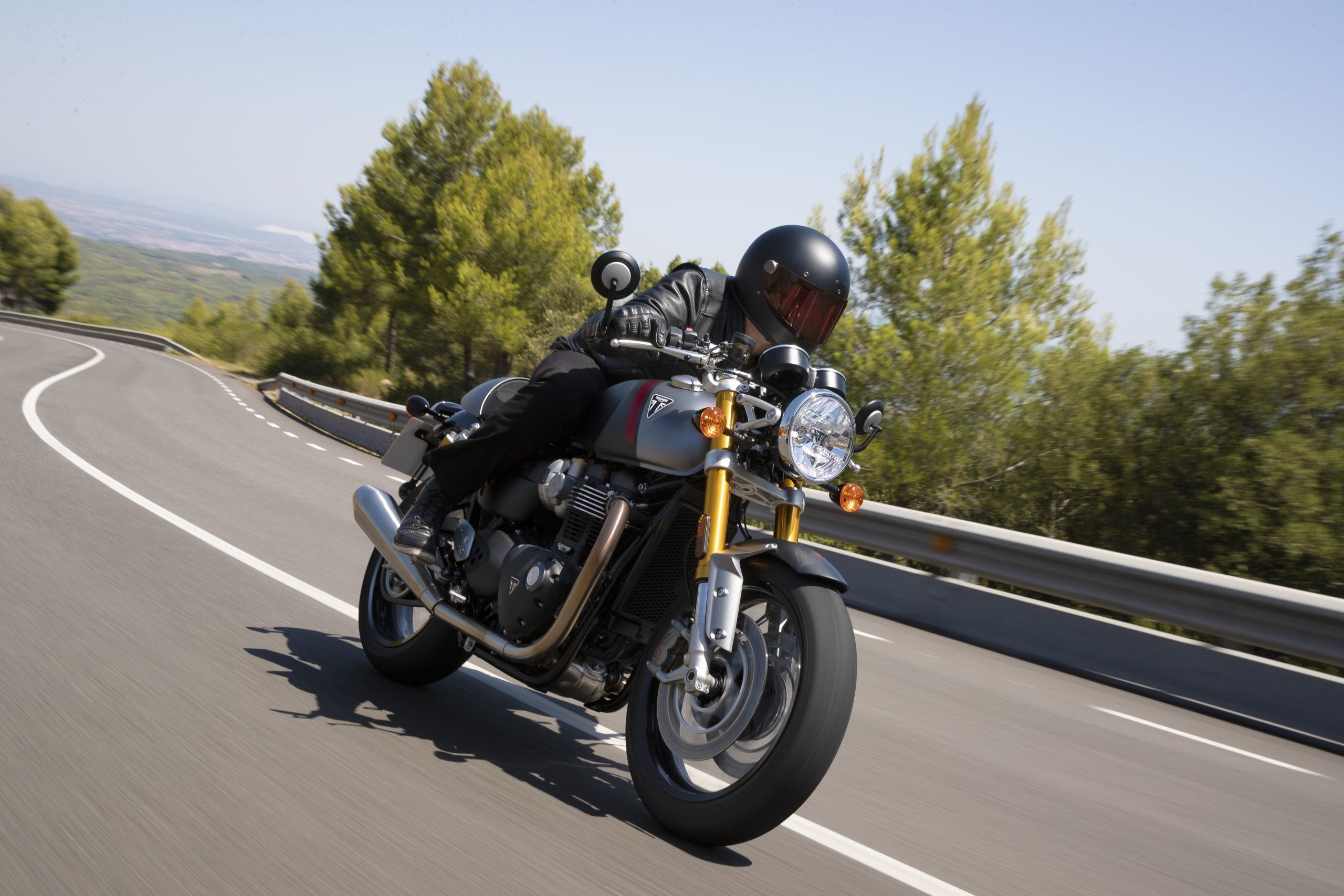 Triumph Thruxton RS, Specs and features, Photos wbw, 2560x1710 HD Desktop