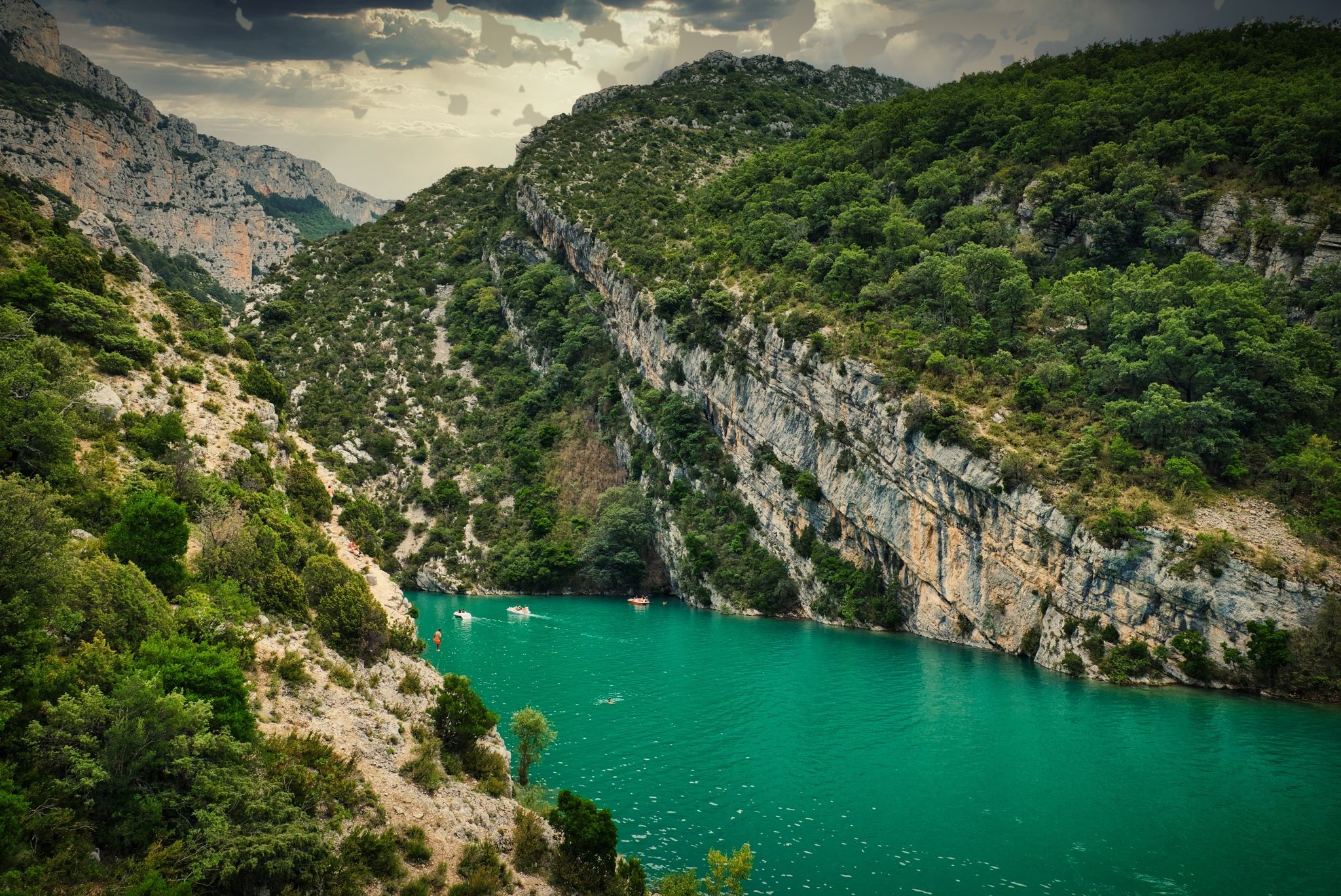 Verdon Regional Park, Stunning vistas, Pink hues, Serene atmosphere, 2050x1370 HD Desktop