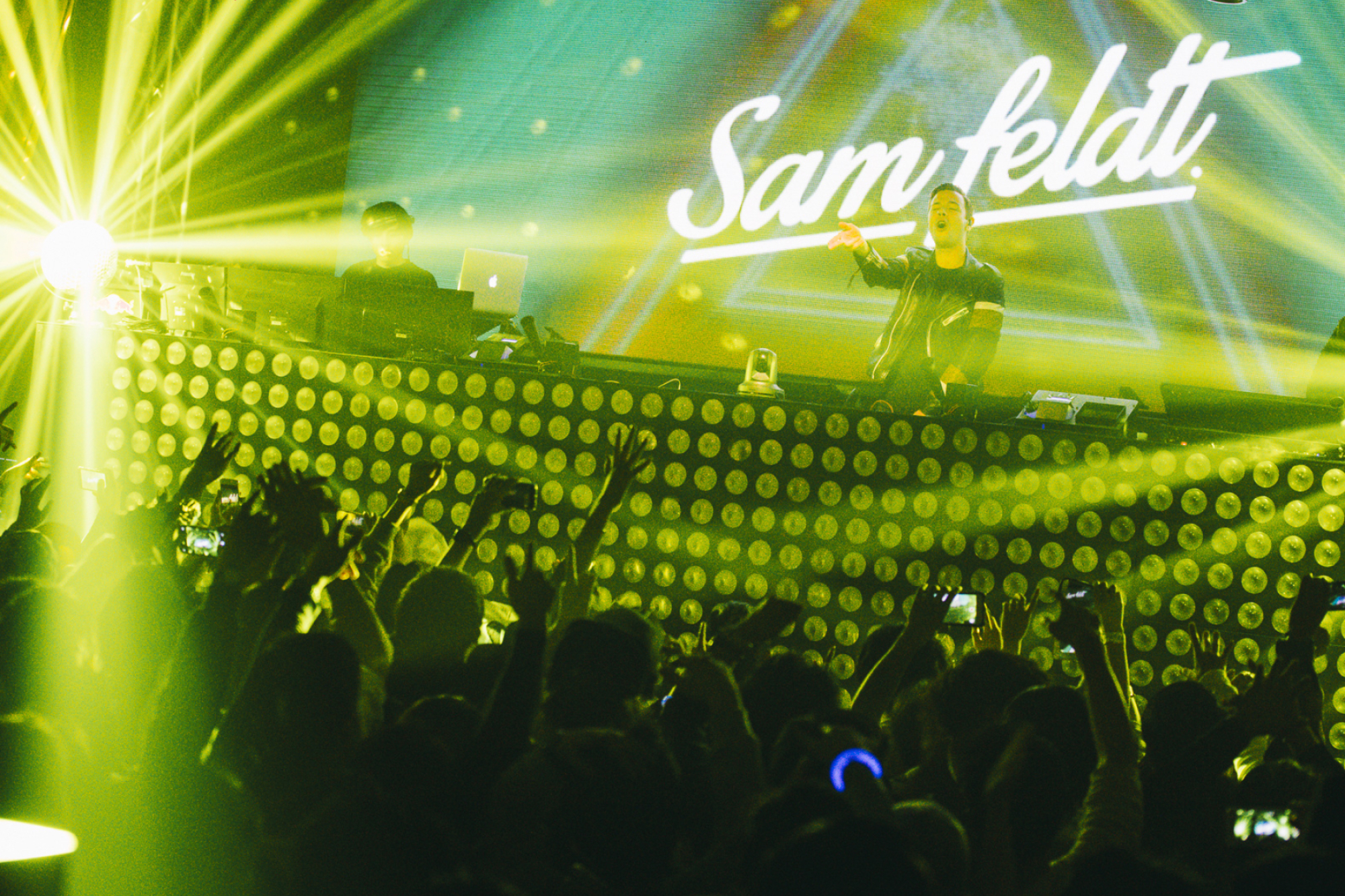 Sam Feldt, Osaka, Umeda, Club Piccadilly, 2000x1340 HD Desktop