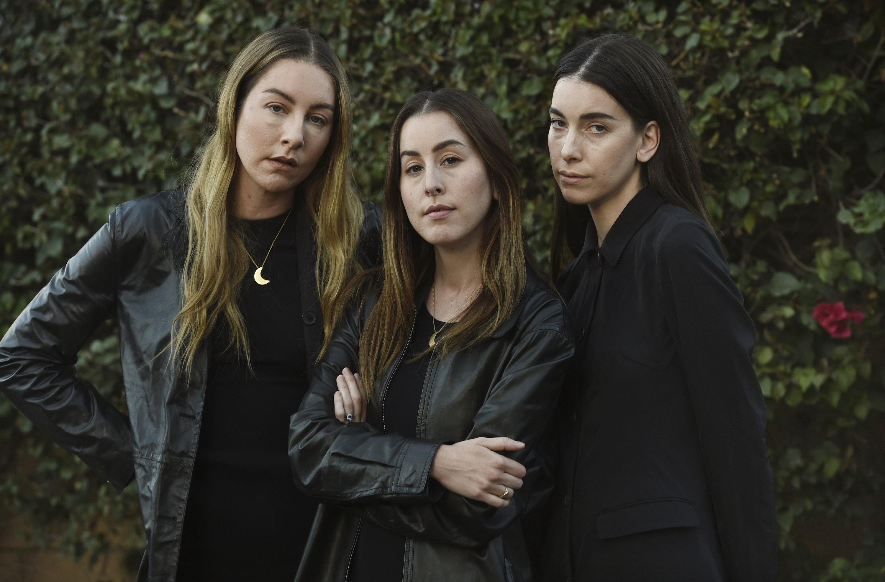 HAIM band, Grammy performance, Rock N Roll history, AP News, 3000x1980 HD Desktop