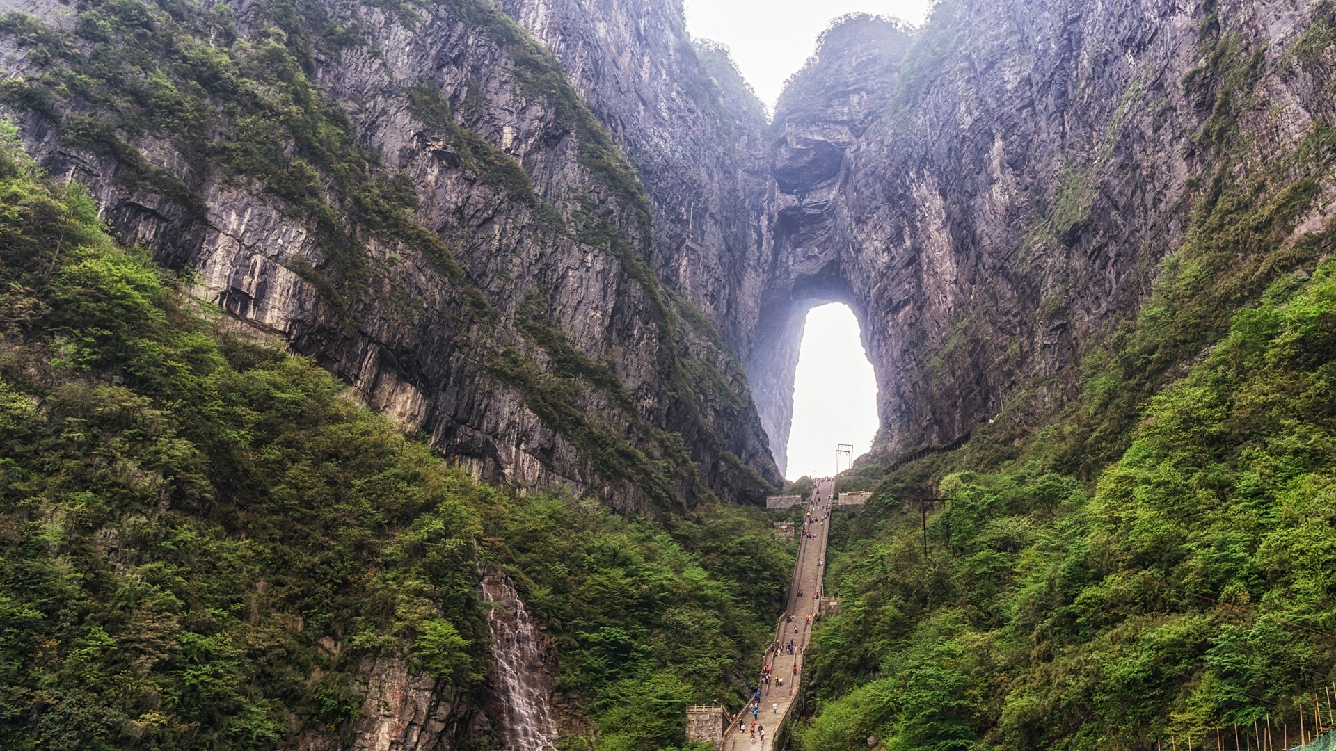 Zhangjiajie Travels, Tianmen cave, Tianmen mountain, Hunan Province, 1920x1080 Full HD Desktop