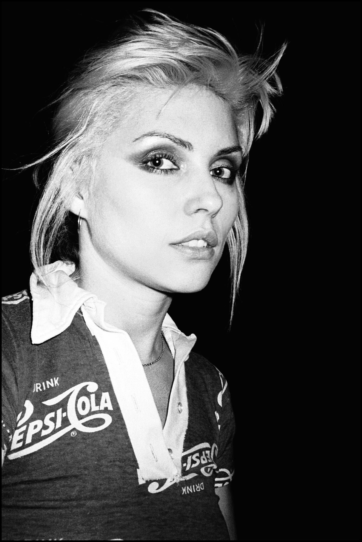 Debbie Harry, Blondie band, Deborah Harry, Blondie singer, 1500x2250 HD Phone