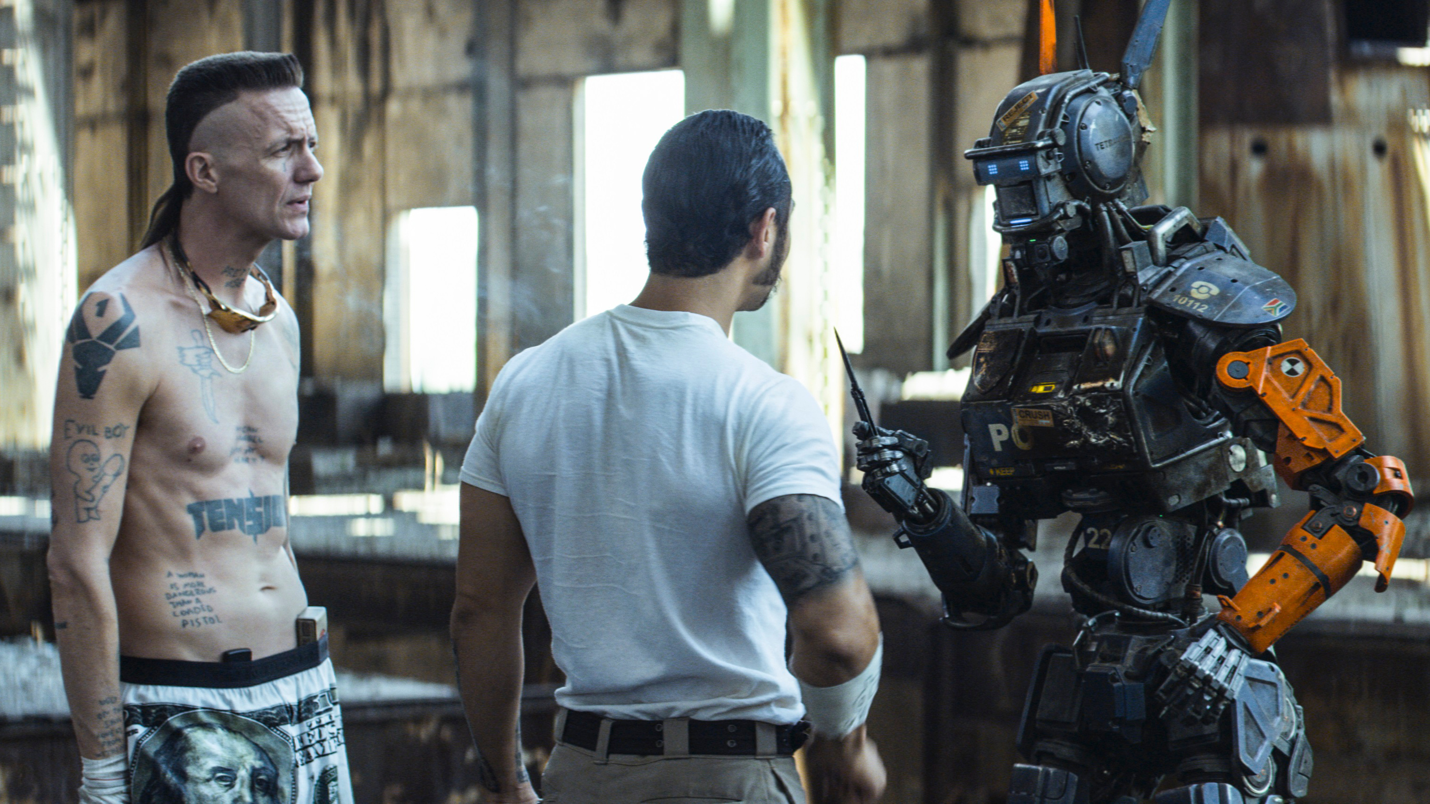 Chappie movie, HD wallpaper, Intriguing design, 2880x1620 HD Desktop