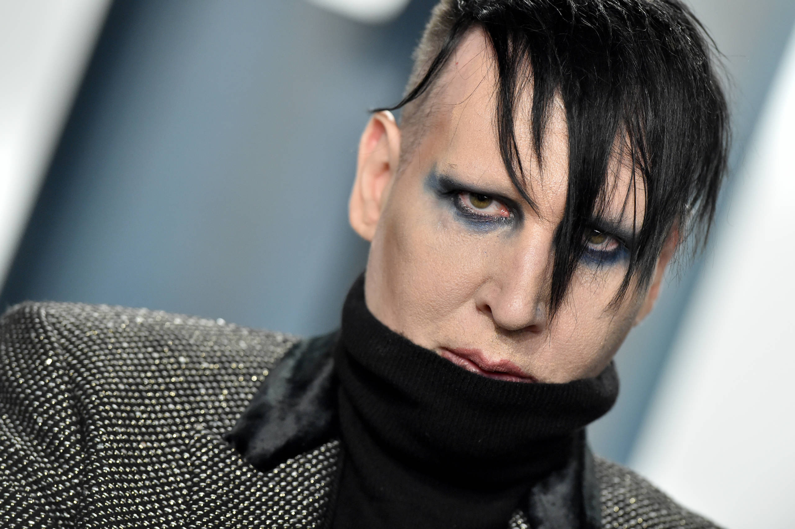 Marilyn Manson's disturbing behavior, Glass prison imagery, Psychological torment, Manipulative tactics, 2560x1710 HD Desktop